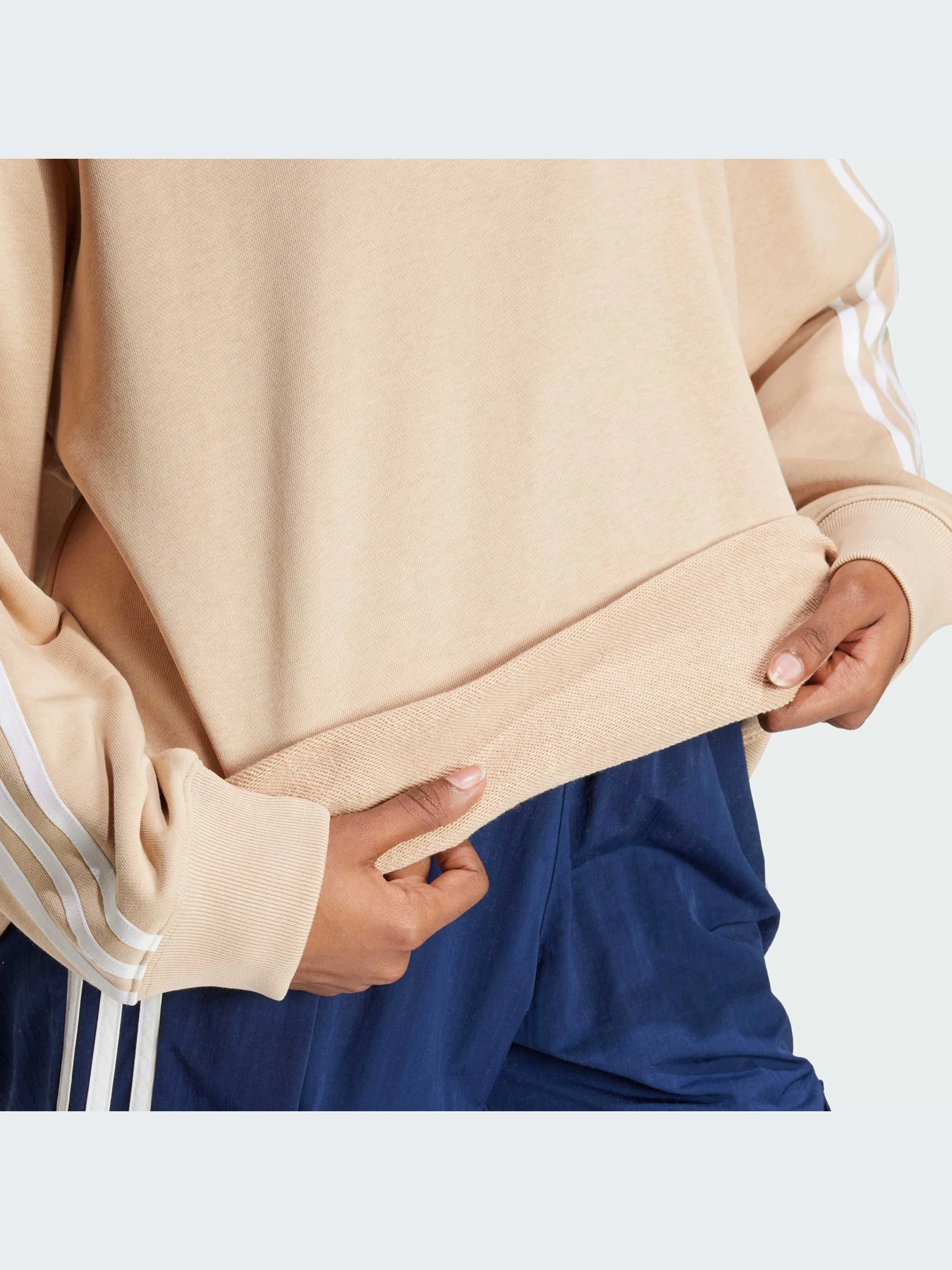 Худі та світшоти Adidas Adicolor модель IY4697 Худі та світшоти Adidas Adicolor модель IY4697 Фото