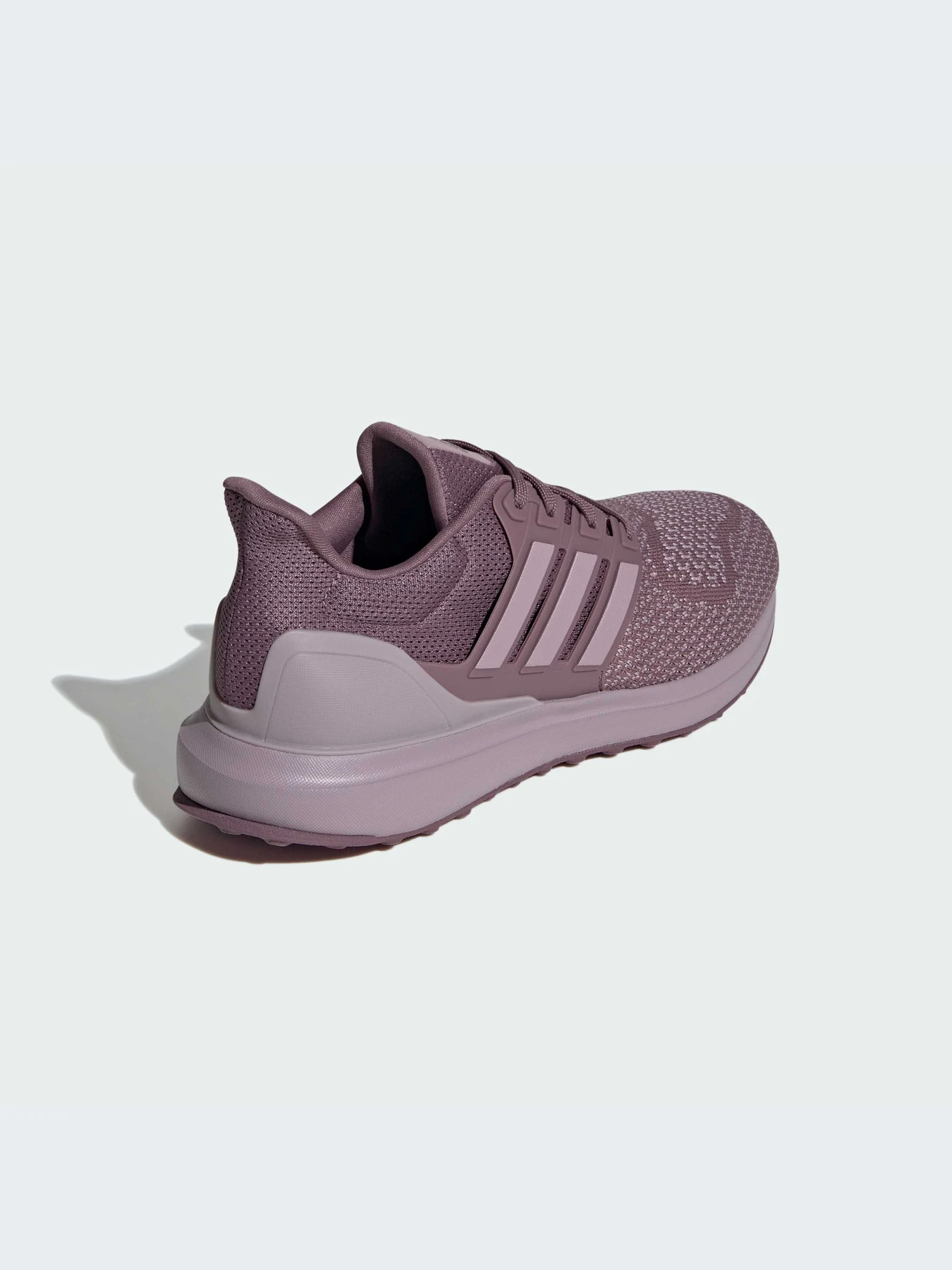 Кроссовки Adidas модель IE8960 Кроссовки Adidas модель IE8960 Фото
