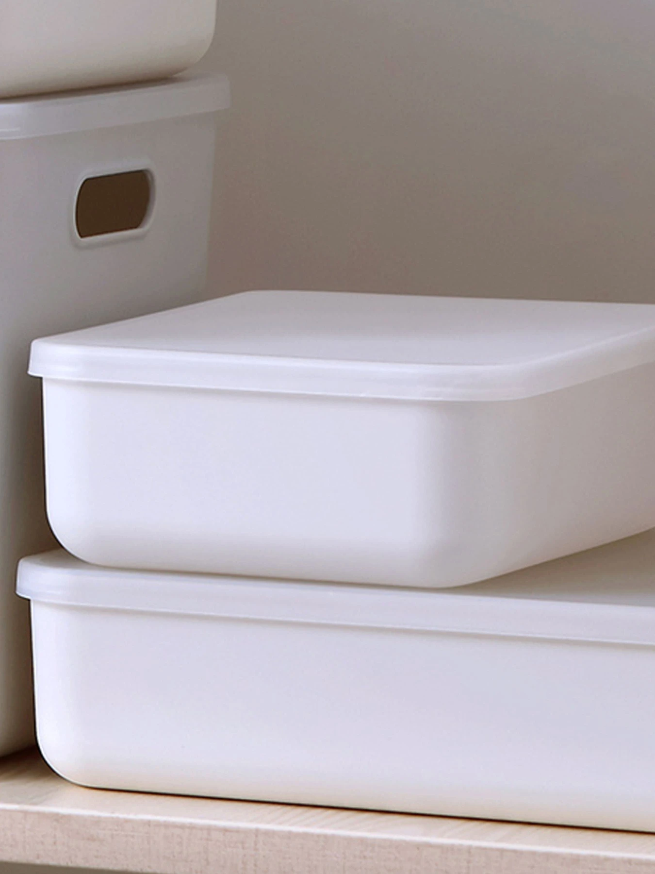Ящик для хранения с крышкой пластиковый белый MBM HOME модель FH-10/FH-15 WHITE Ящик для хранения с крышкой пластиковый белый MBM HOME модель FH-10/FH-15 WHITE Фото
