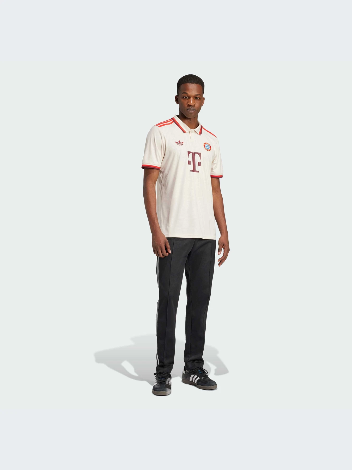 Футболки и поло Adidas модель IZ3129 Футболки и поло Adidas модель IZ3129 Фото
