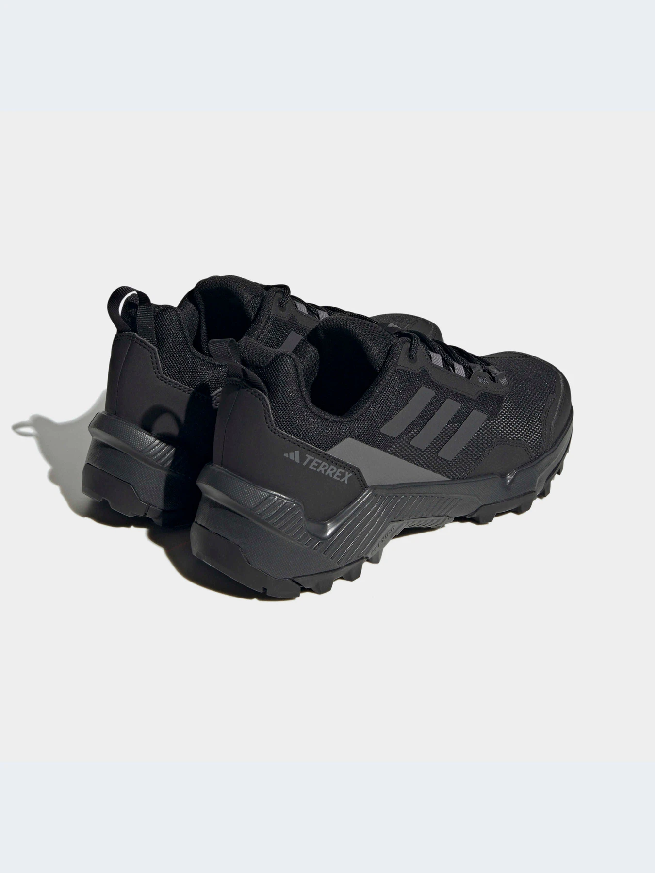 Кроссовки Adidas модель HQ0935 Фото