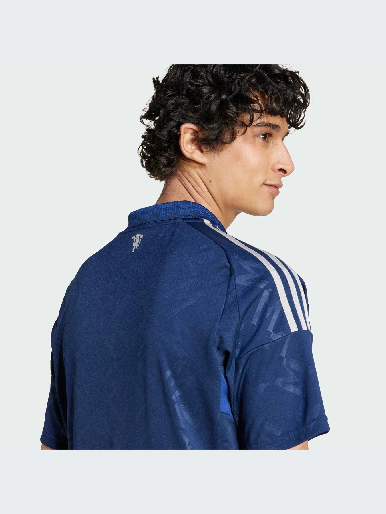 Футболки и поло Adidas модель IU1390 Футболки и поло Adidas модель IU1390 Фото
