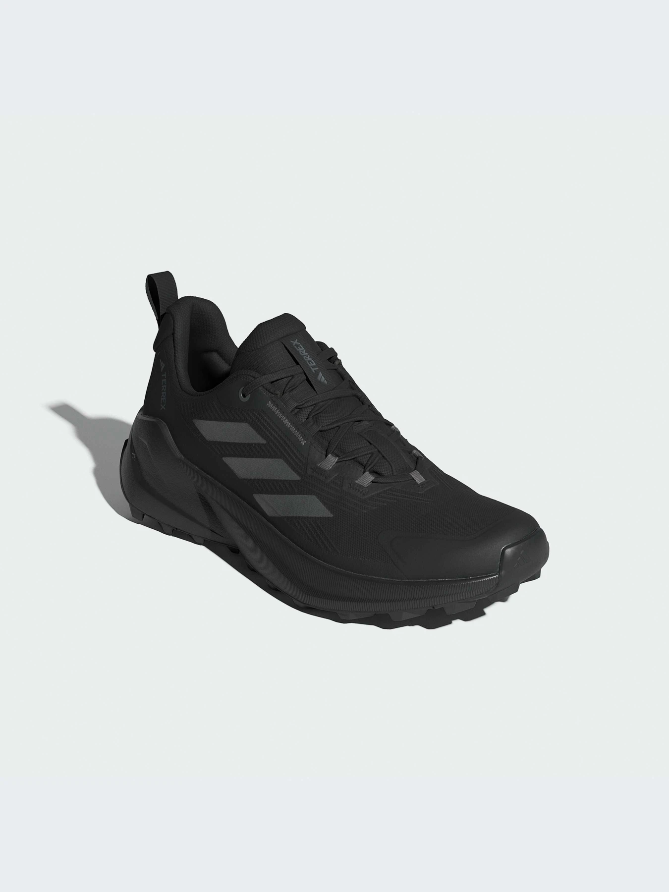 Кроссовки Adidas модель IE4842 Кроссовки Adidas модель IE4842 Фото