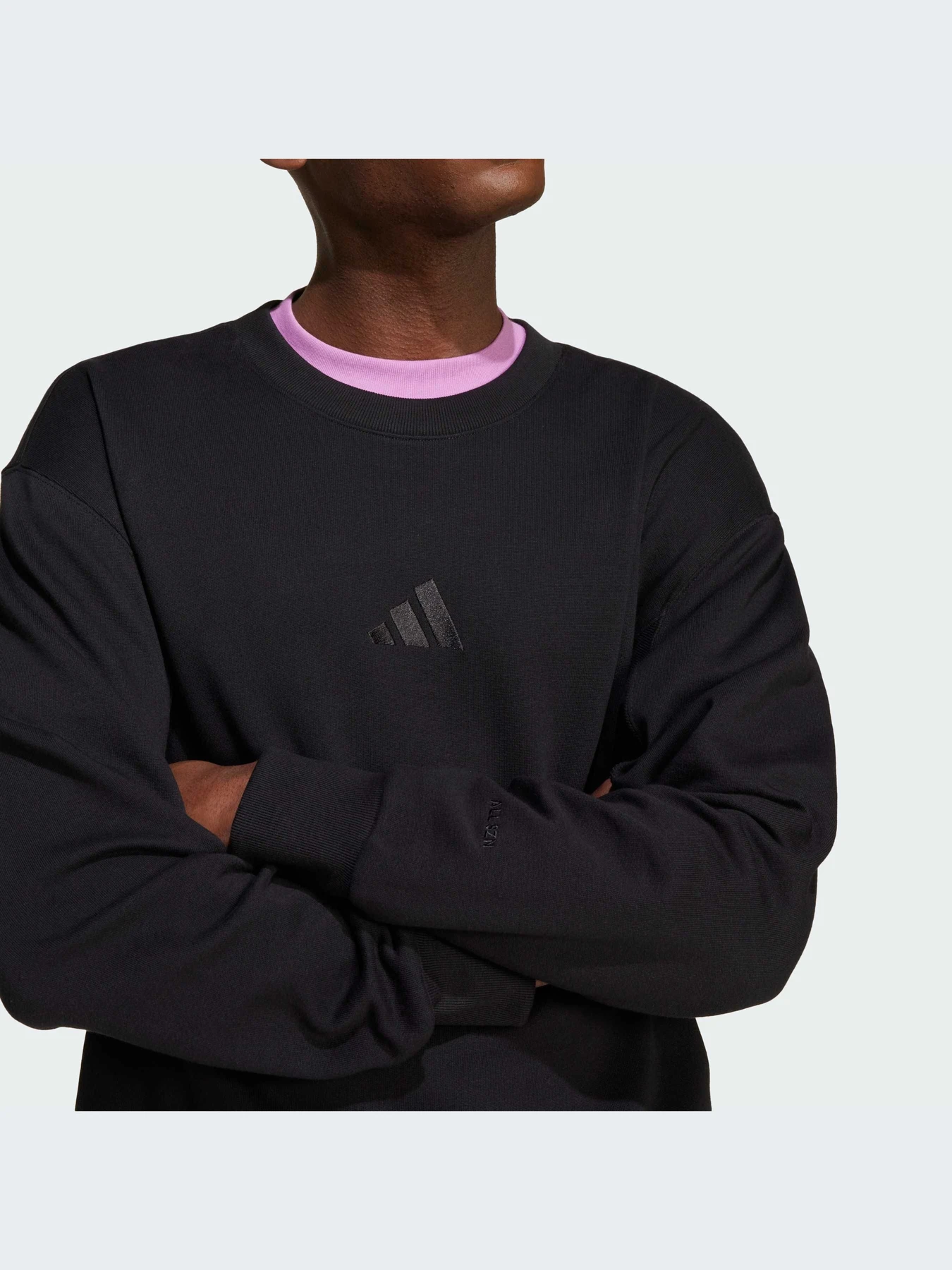 Худи и свитшоты Adidas модель IX1261 Худи и свитшоты Adidas модель IX1261 Фото