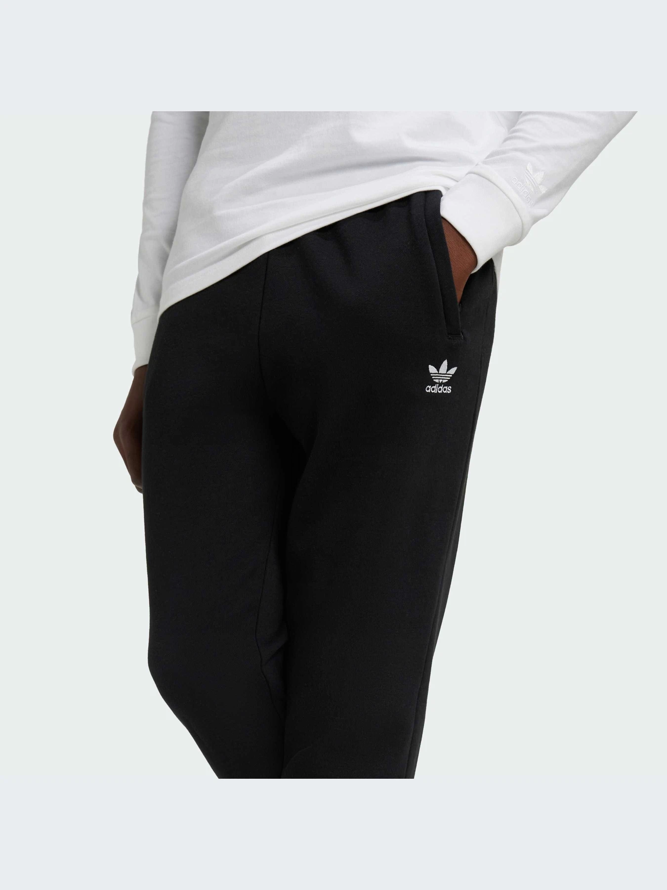Брюки Adidas модель IW3498 Брюки Adidas модель IW3498 Фото