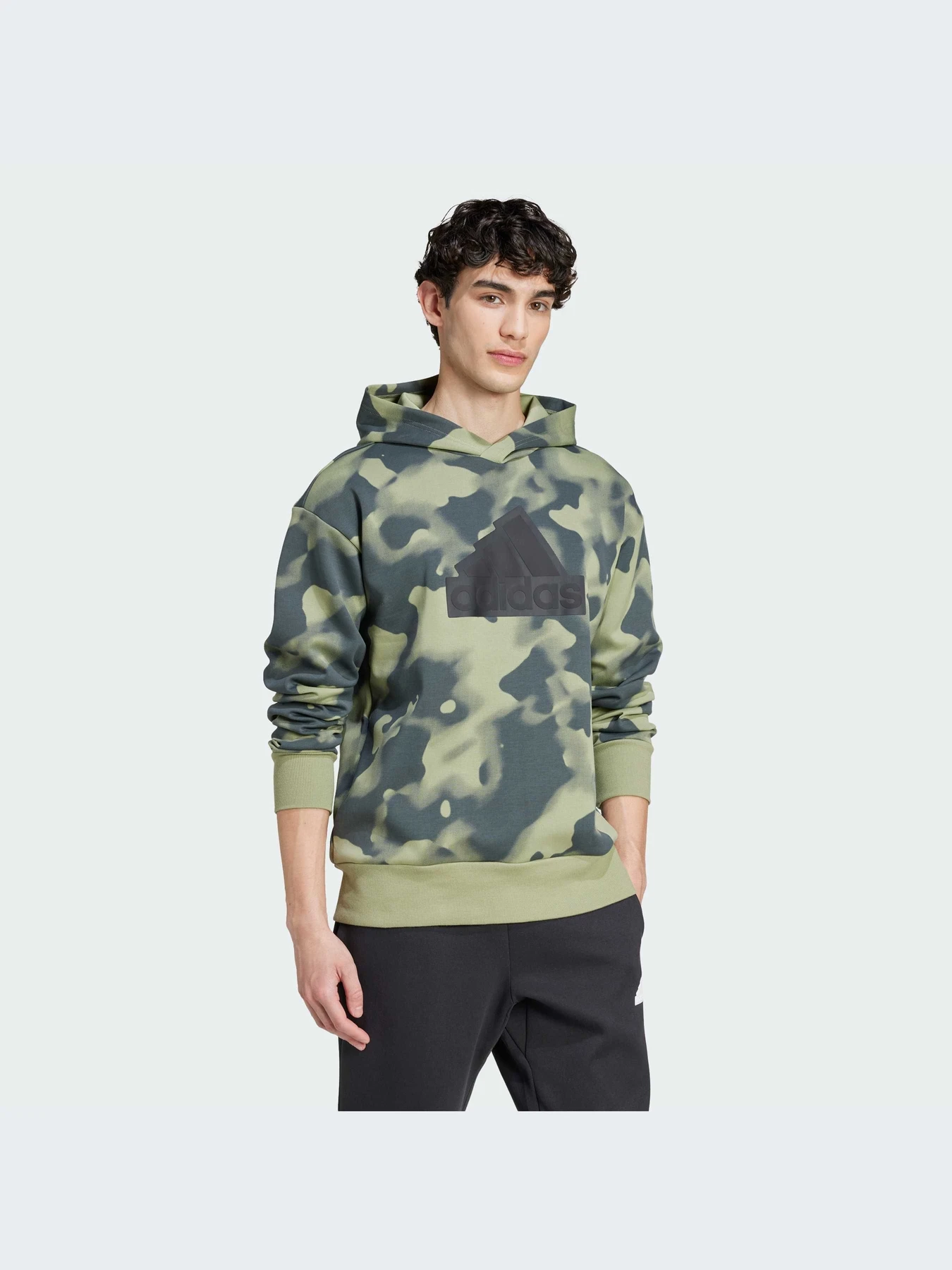Худи и свитшоты Adidas модель IW8604 Худи и свитшоты Adidas модель IW8604 Фото