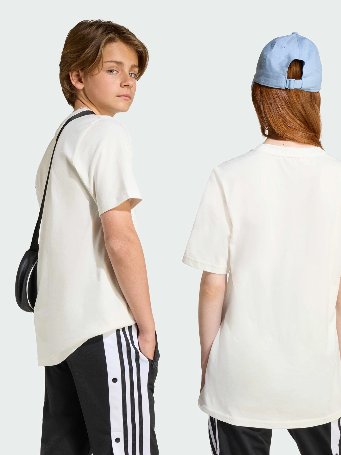 Футболки и поло Adidas модель IX5266 Футболки и поло Adidas модель IX5266 Фото