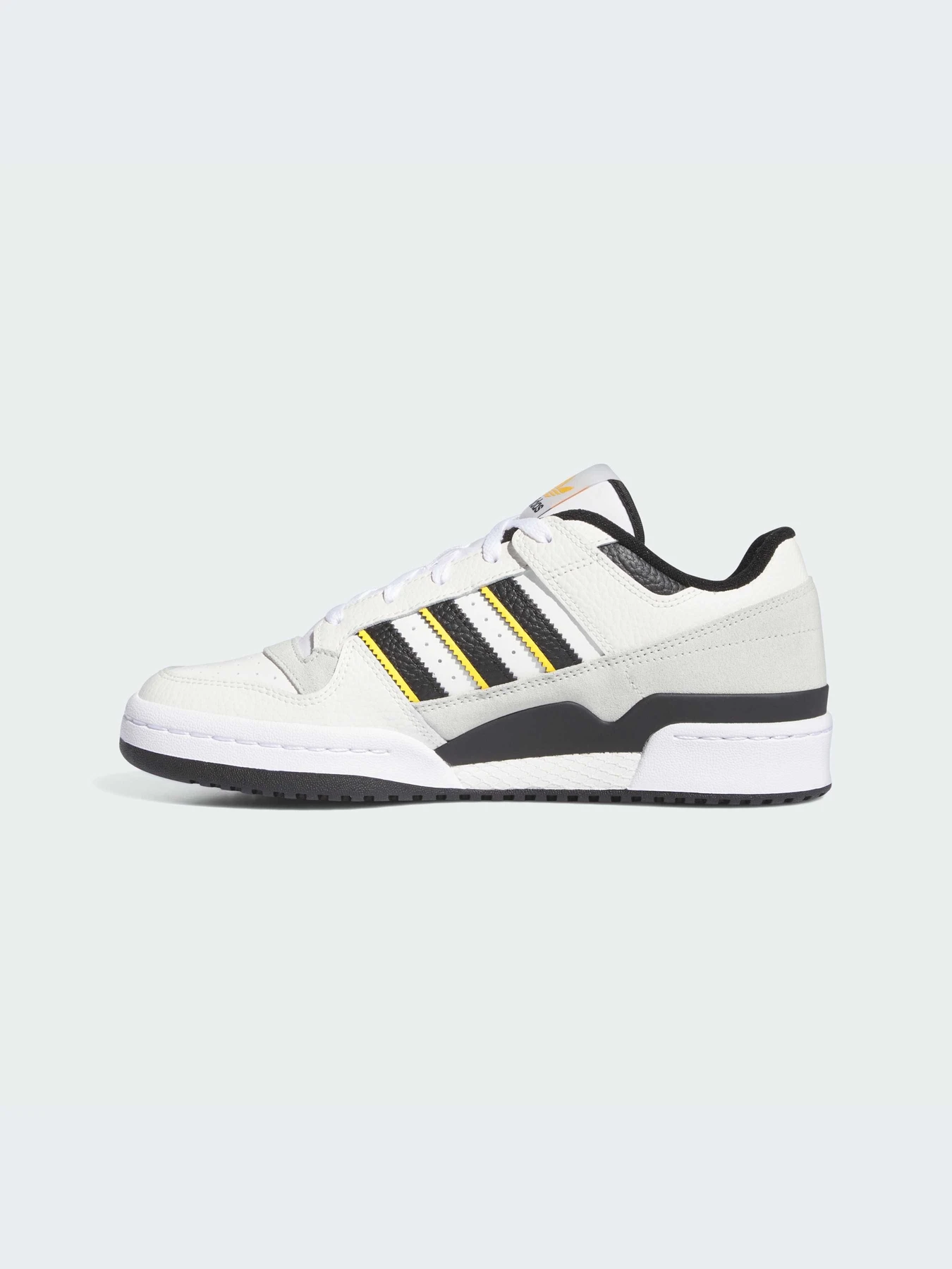 Кроссовки Adidas Forum модель IH7906 Кроссовки Adidas Forum модель IH7906 Фото