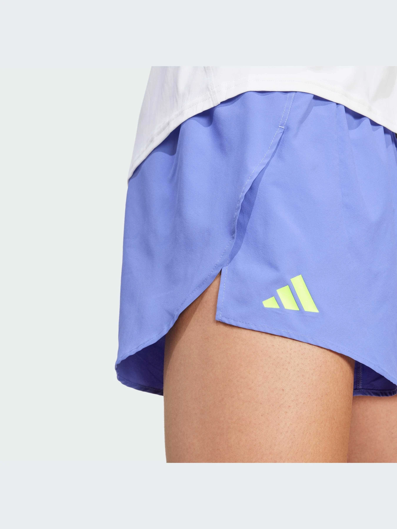 Шорты Adidas модель IX4896 Шорты Adidas модель IX4896 Фото
