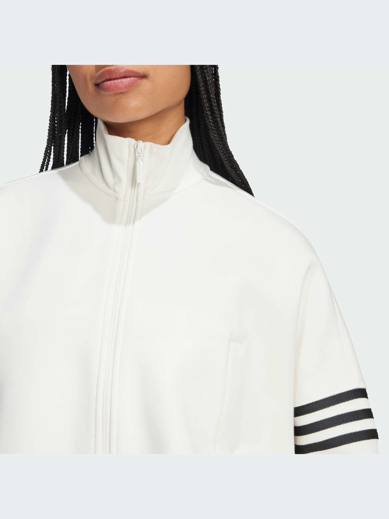 Худи и свитшоты Adidas модель IY7572 Худи и свитшоты Adidas модель IY7572 Фото