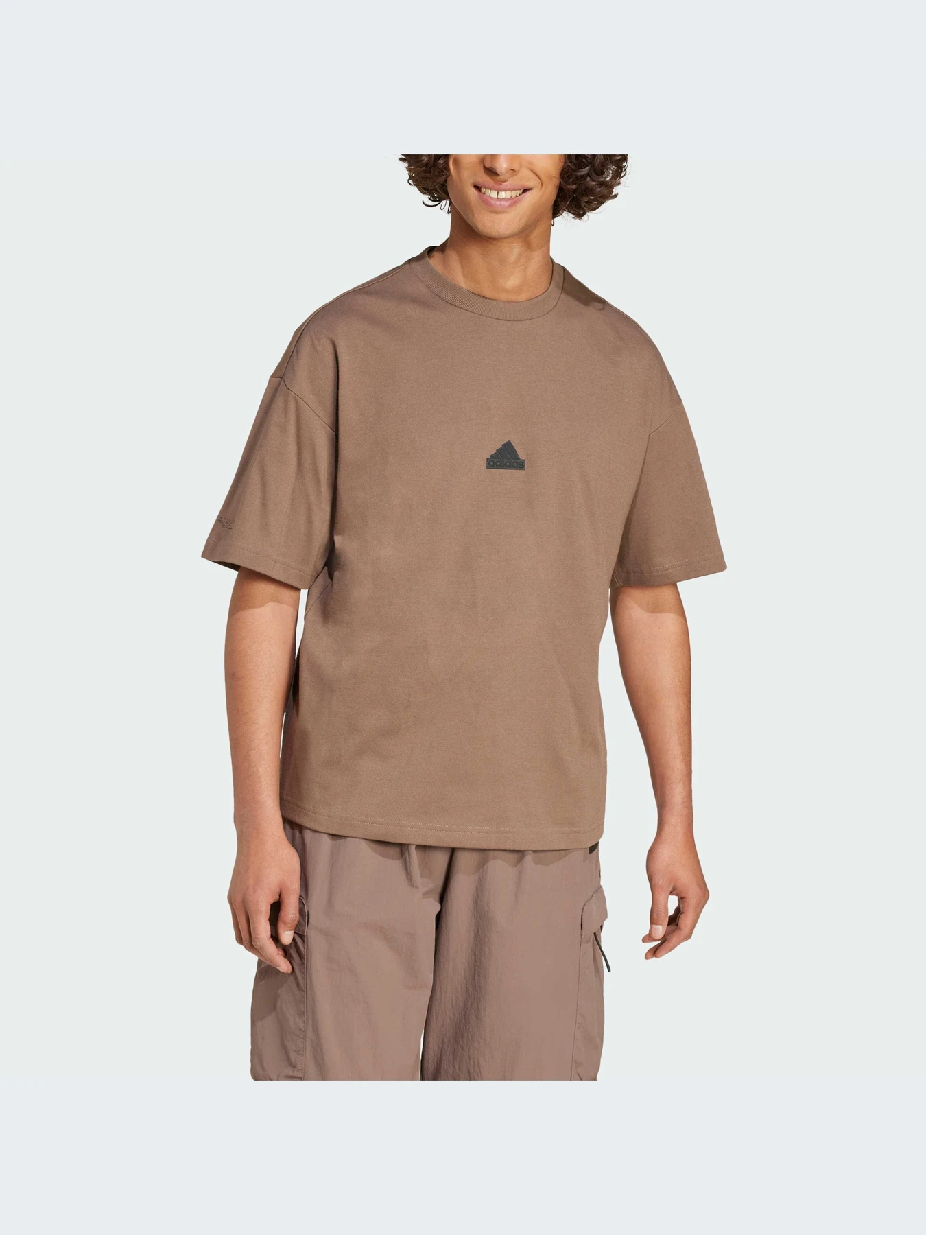 Футболки і поло Adidas модель JE3954 Футболки і поло Adidas модель JE3954 Фото