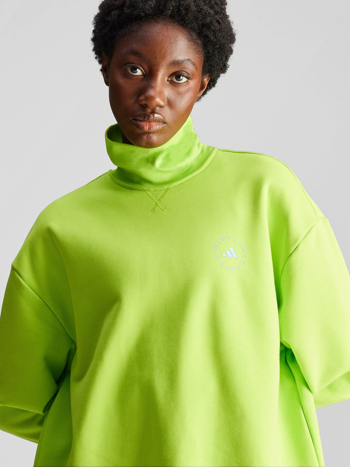 Светри та кардигани Adidas модель IW6318 Светри та кардигани Adidas модель IW6318 Фото