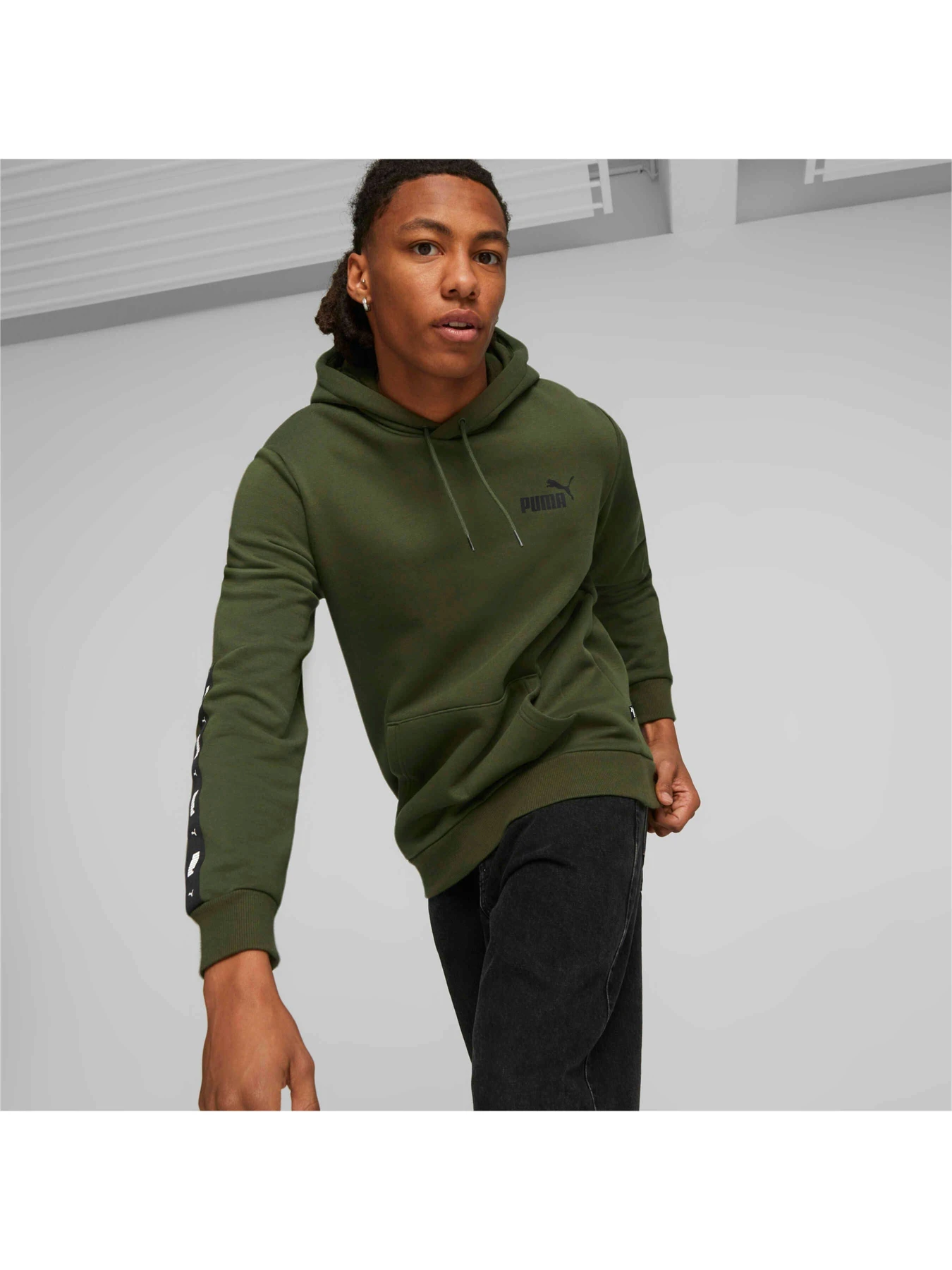 Худи и свитшоты PUMA Ess+ Tape Hoodie модель 849040 Фото