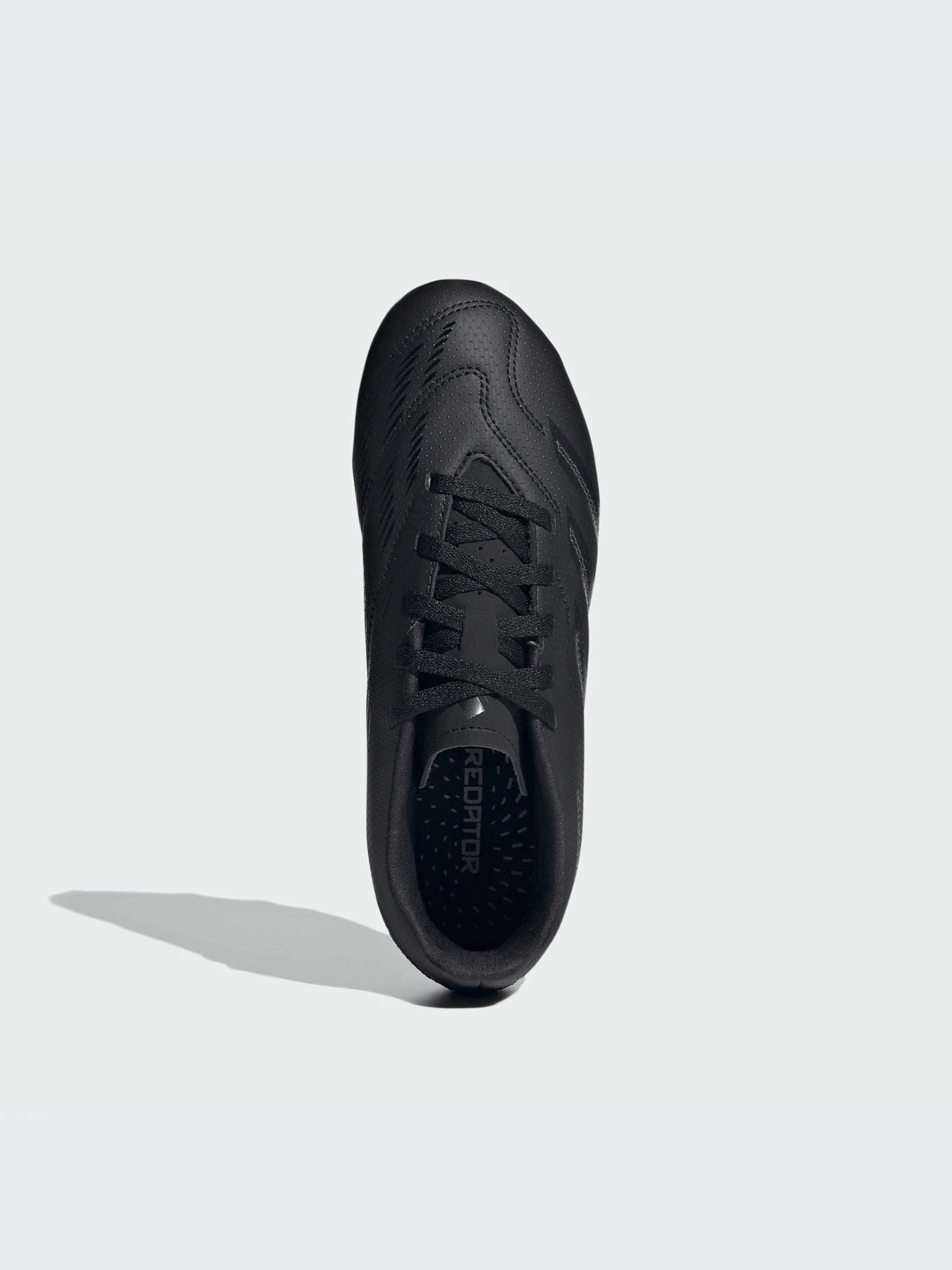 Кроссовки Adidas Predator модель IG5428 Кроссовки Adidas Predator модель IG5428 Фото