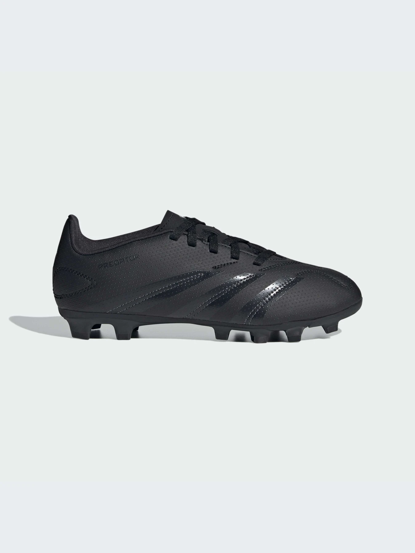 Кроссовки Adidas Predator модель IG5428 Кроссовки Adidas Predator модель IG5428 Фото