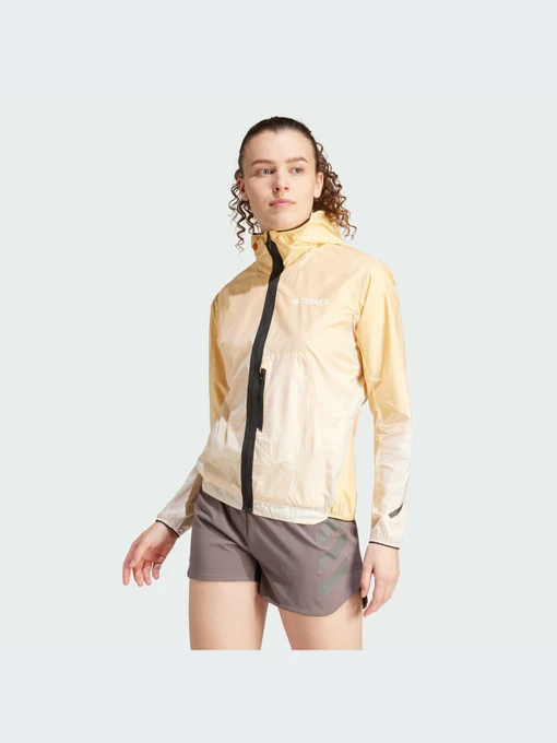 Куртки и дубленки Adidas модель IN2908 Фото