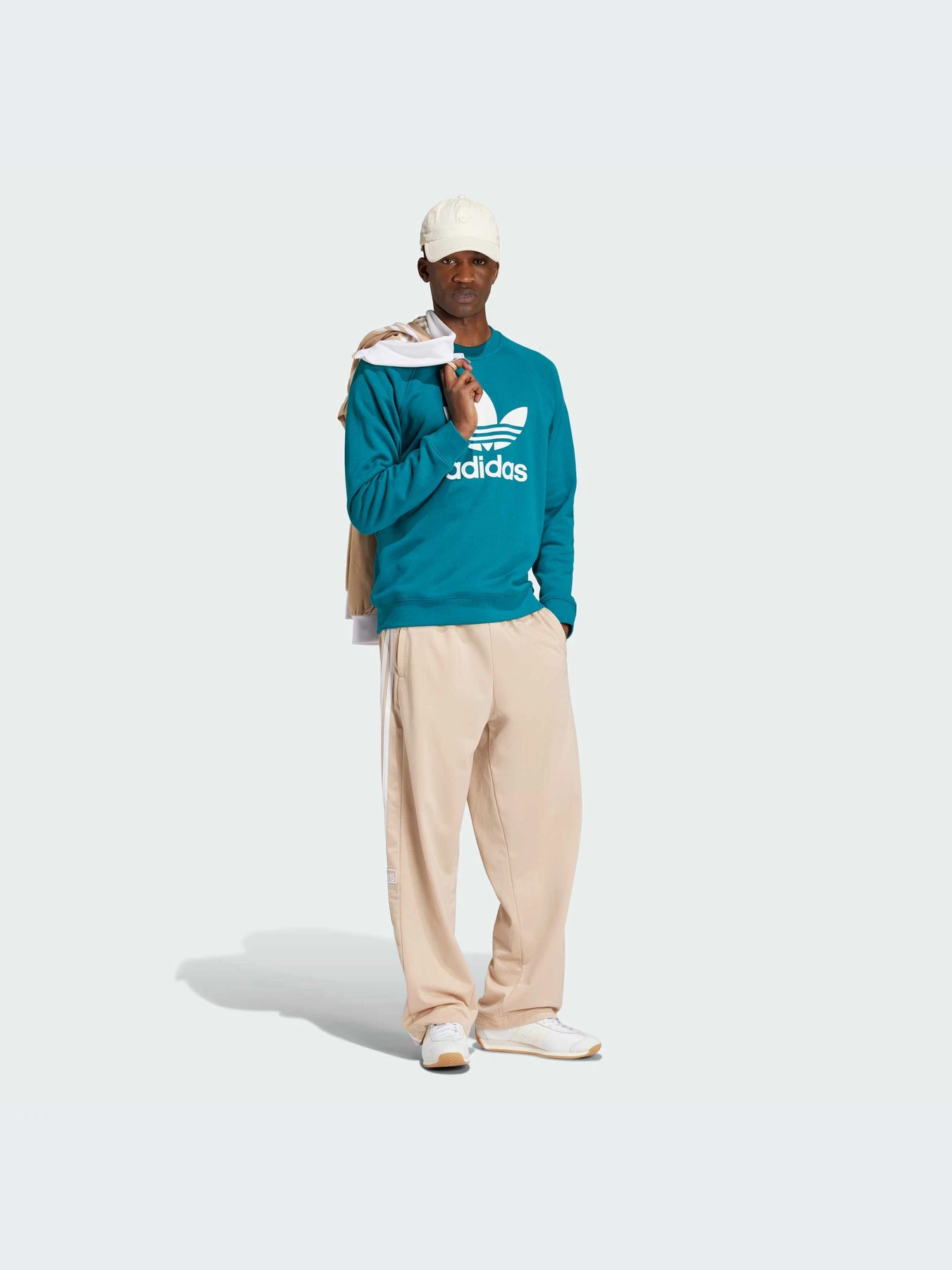 Брюки Adidas Adicolor модель IY9926 Брюки Adidas Adicolor модель IY9926 Фото