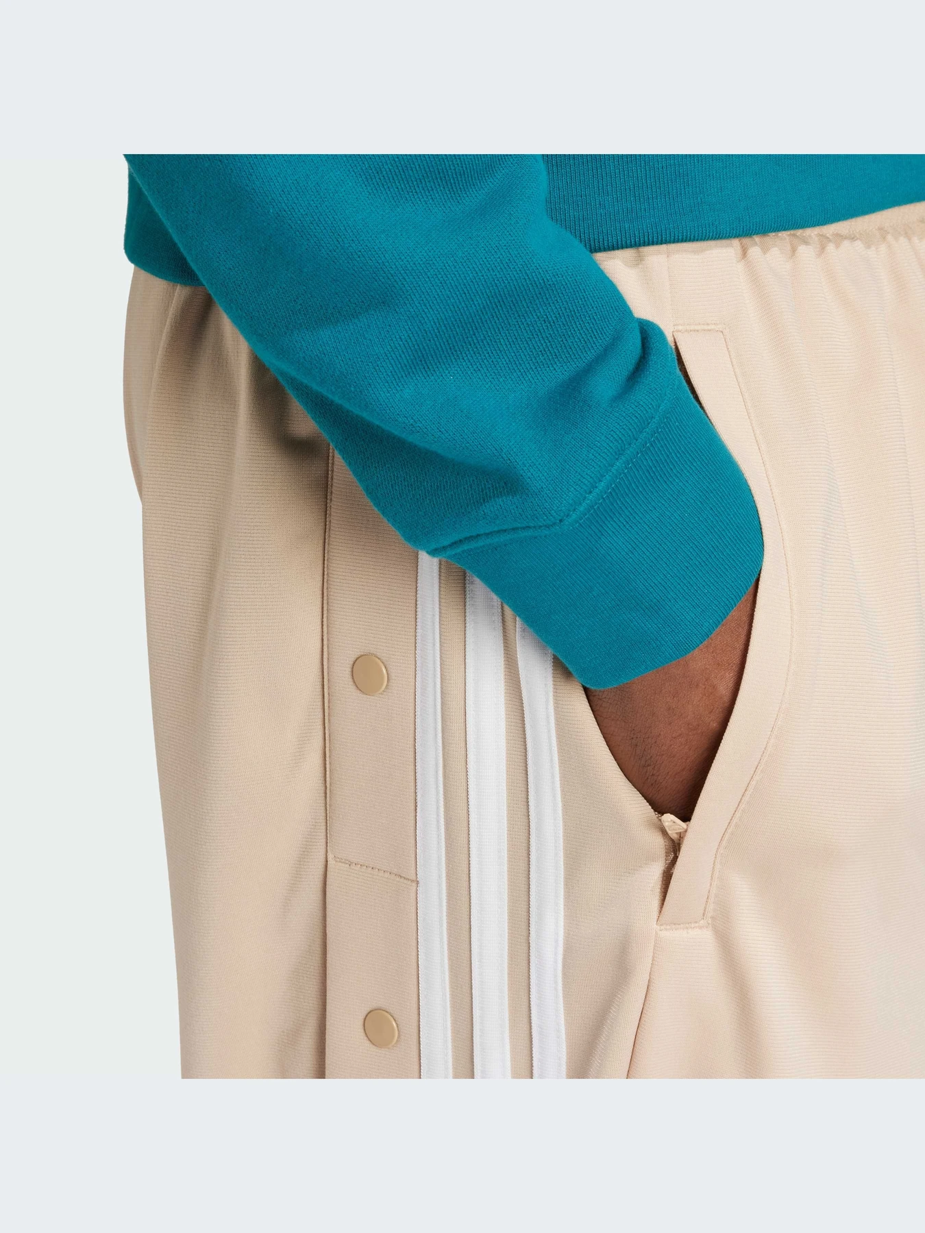 Брюки Adidas Adicolor модель IY9926 Брюки Adidas Adicolor модель IY9926 Фото