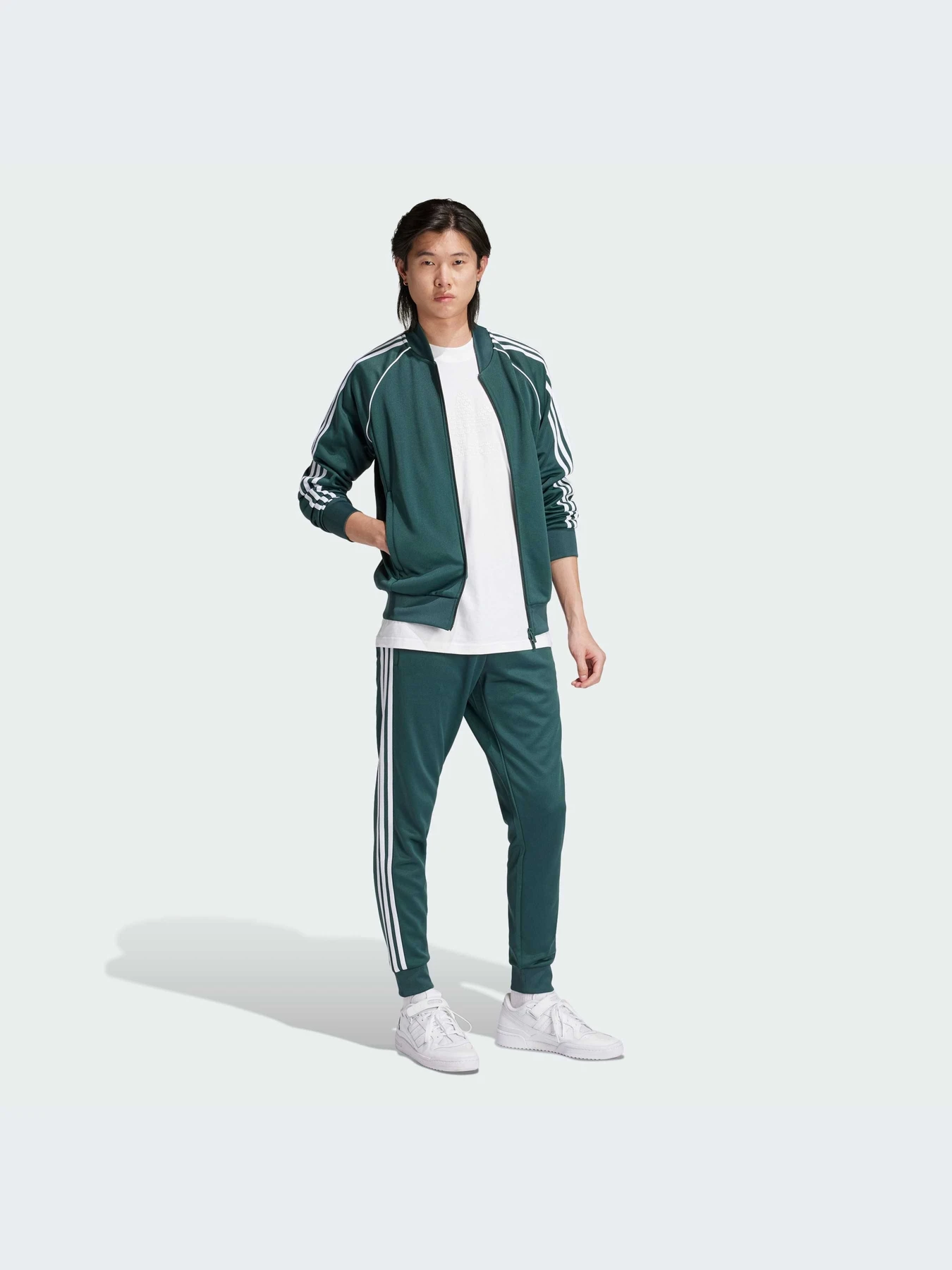 Худи и свитшоты Adidas модель IY9857 Худи и свитшоты Adidas модель IY9857 Фото