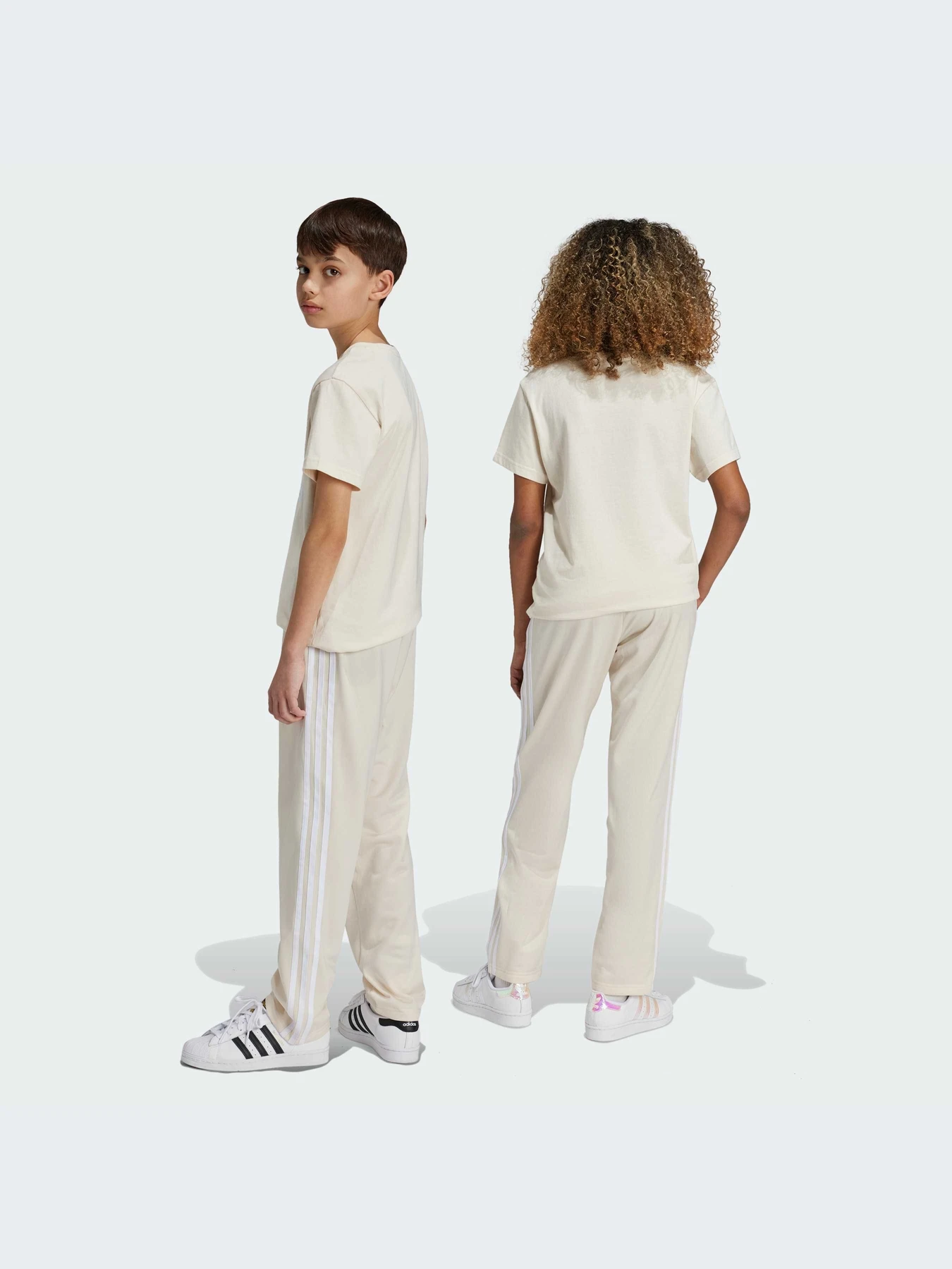 Брюки Adidas Культовые силуэты модель IY9802 Фото