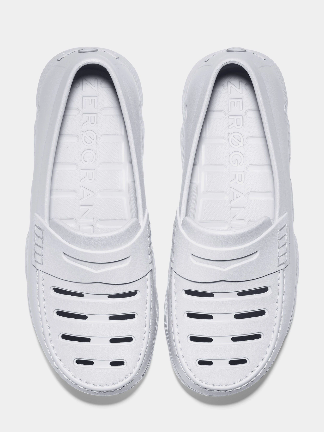 Сліпони та мокасини Cole Haan модель C34810 Фото