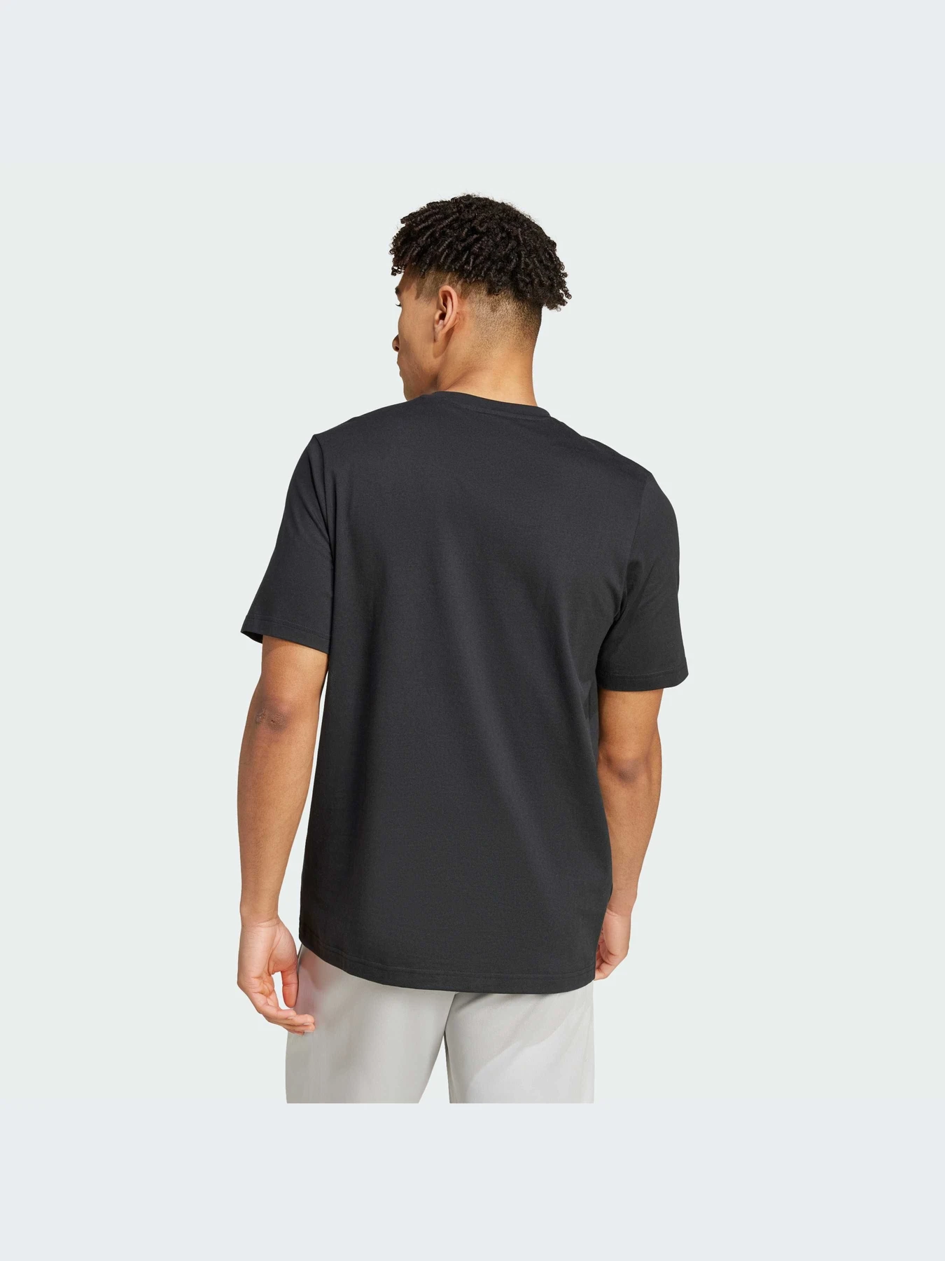 Футболки і поло Adidas модель IY8072 Футболки і поло Adidas модель IY8072 Фото