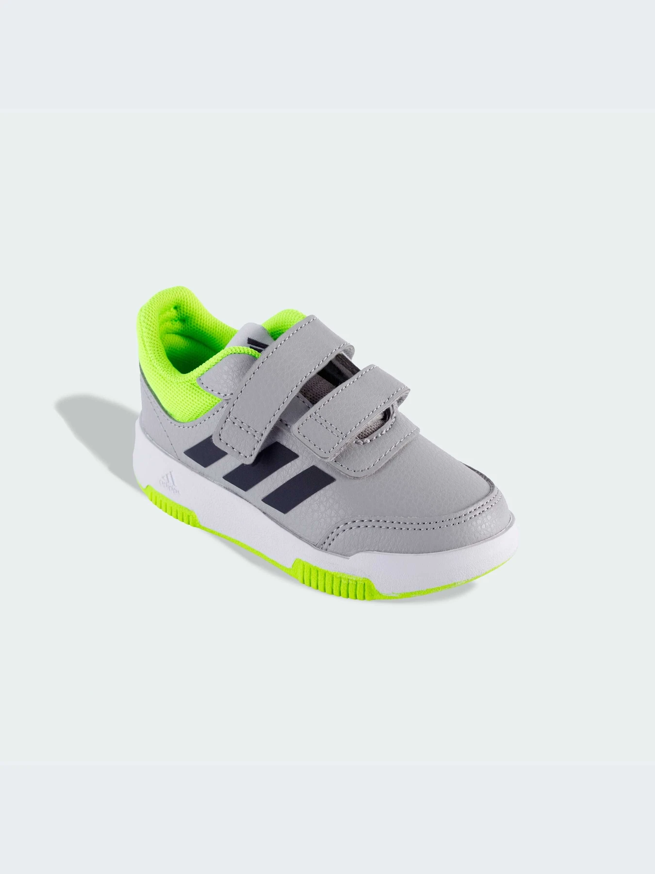 Кроссовки Adidas модель IG8800 Кроссовки Adidas модель IG8800 Фото