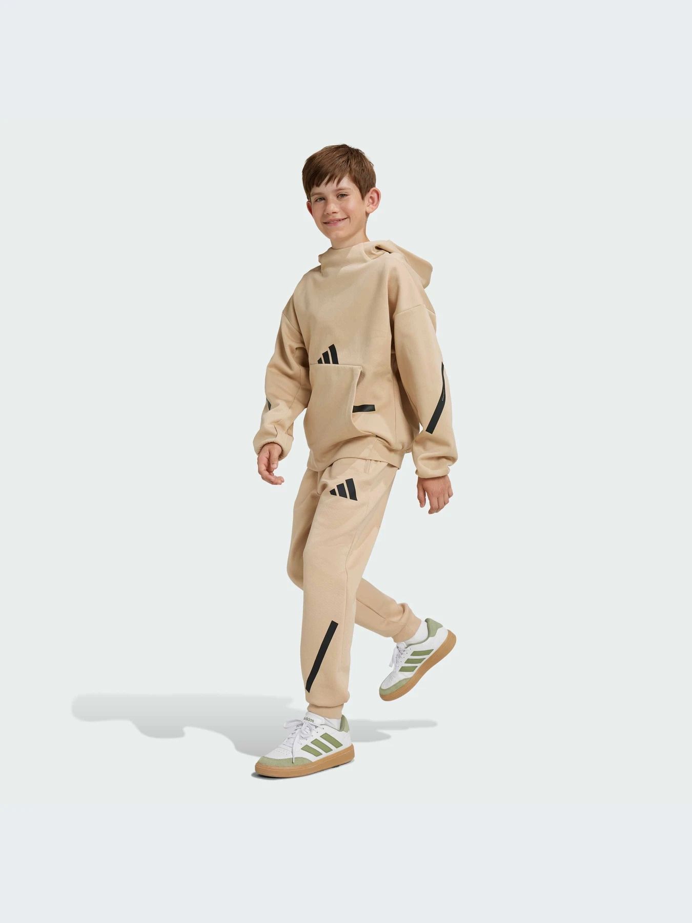 Брюки Adidas ZNE модель JF2492 Брюки Adidas ZNE модель JF2492 Фото