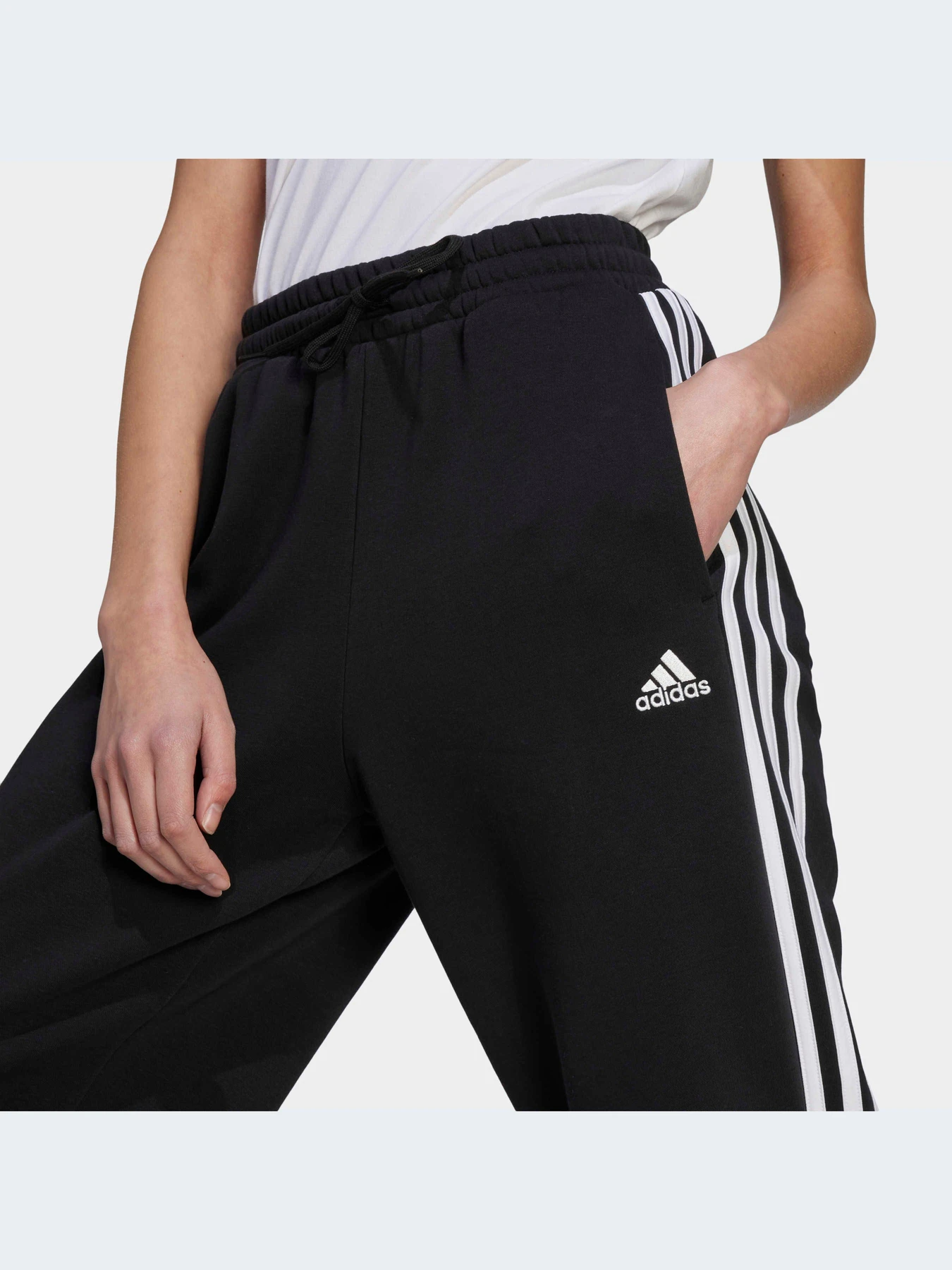 Штани Adidas модель HZ5748 Штани Adidas модель HZ5748 Фото