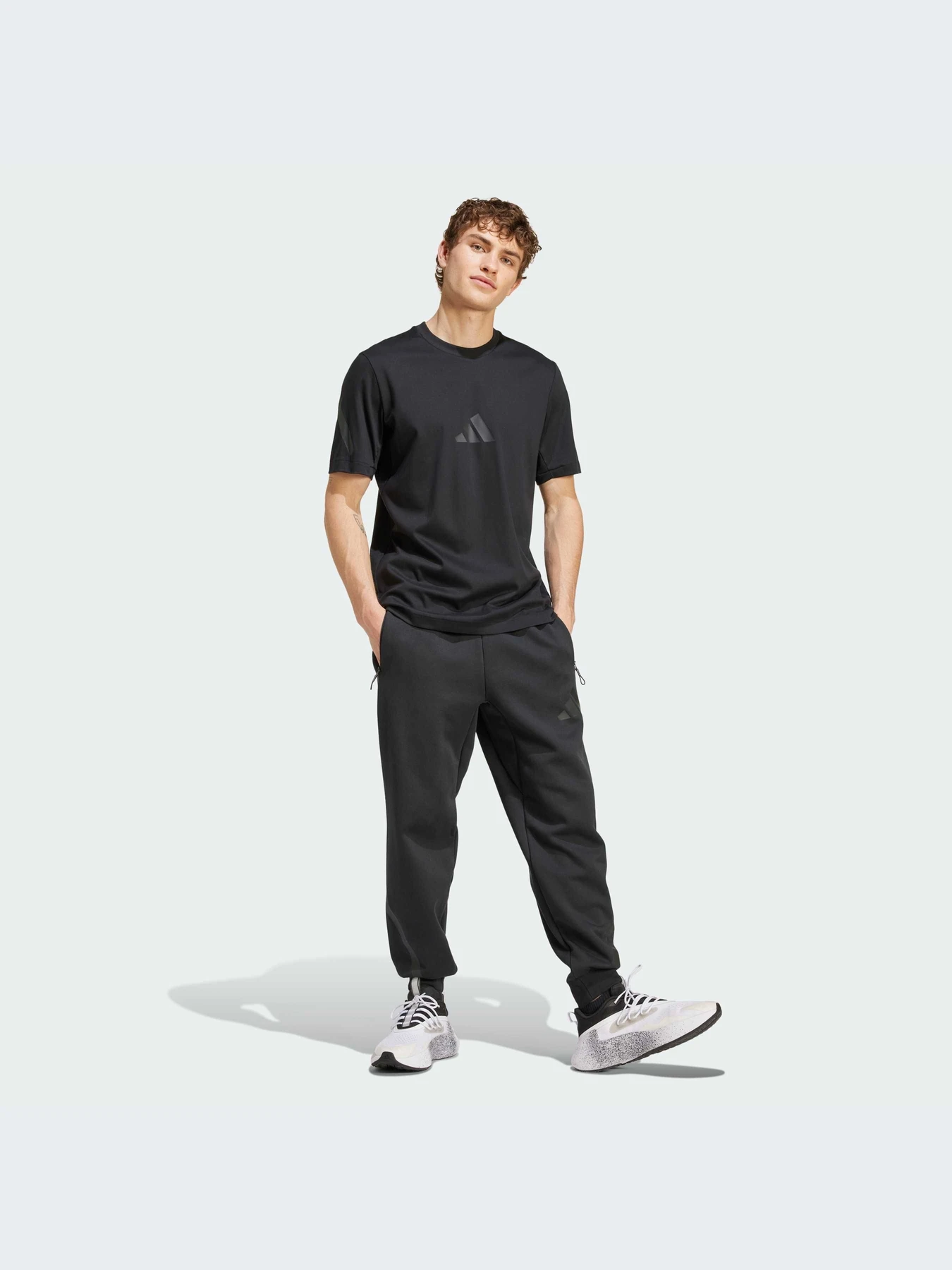 Футболки і поло Adidas ZNE модель JE3069 Футболки і поло Adidas ZNE модель JE3069 Фото