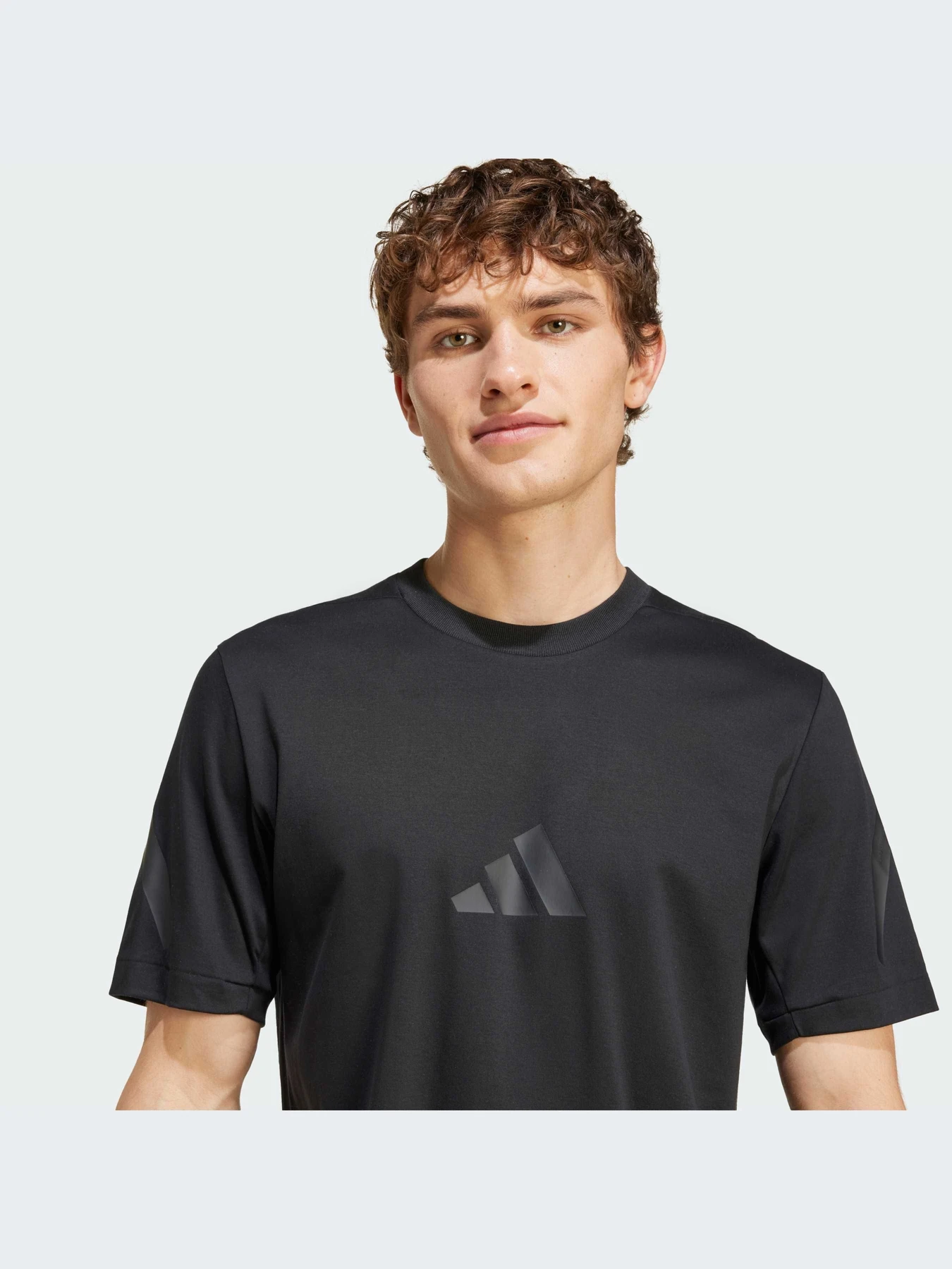 Футболки і поло Adidas ZNE модель JE3069 Футболки і поло Adidas ZNE модель JE3069 Фото