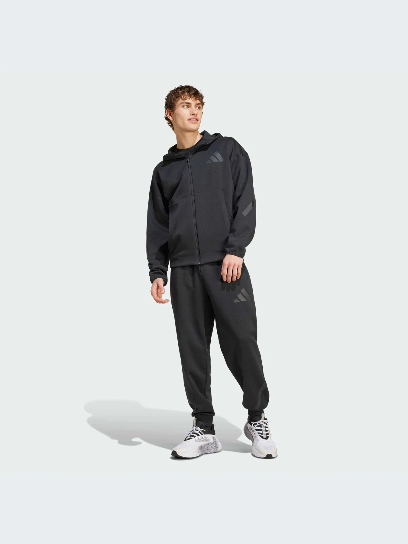 Худі та світшоти Adidas ZNE модель JE7538 Худі та світшоти Adidas ZNE модель JE7538 Фото