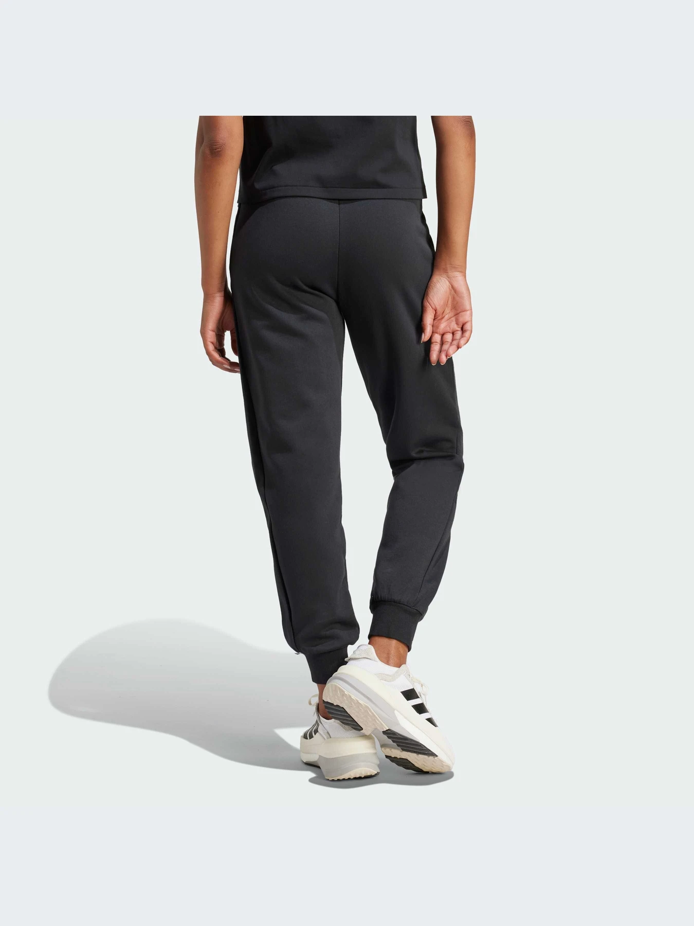Штани Adidas ZNE модель JE7842 Штани Adidas ZNE модель JE7842 Фото