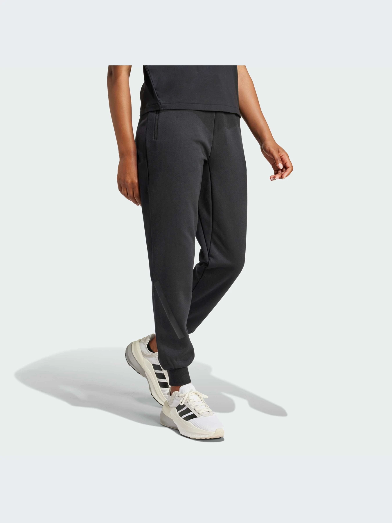 Штани Adidas ZNE модель JE7842 Штани Adidas ZNE модель JE7842 Фото