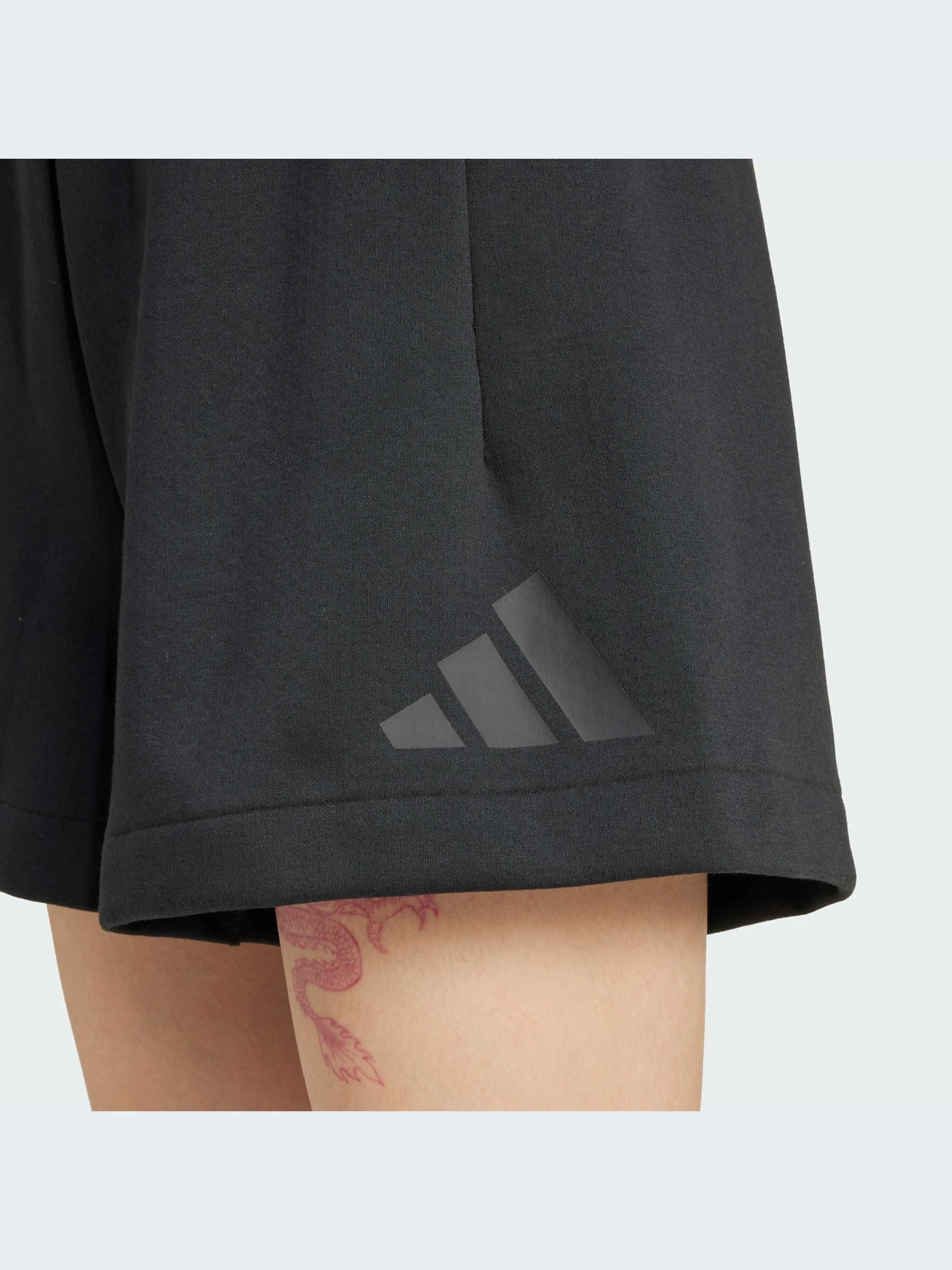 Шорты Adidas ZNE модель JE7845 Шорты Adidas ZNE модель JE7845 Фото