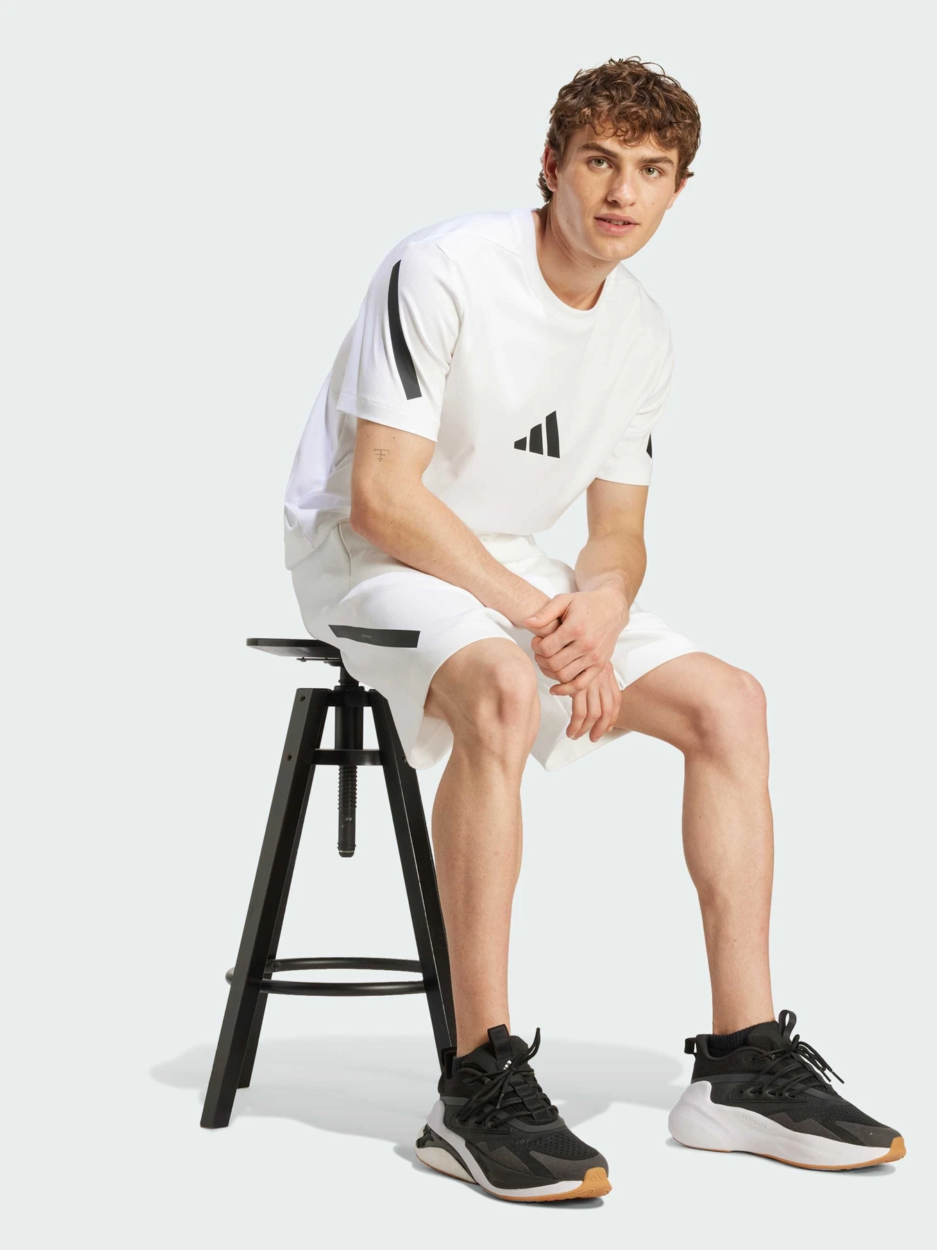 Шорти Adidas ZNE модель JJ4893 Фото
