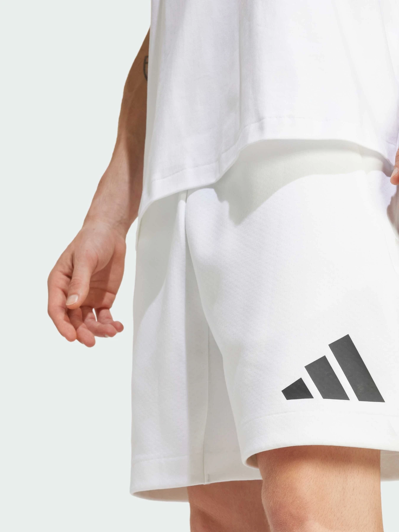 Шорти Adidas ZNE модель JJ4893 Фото