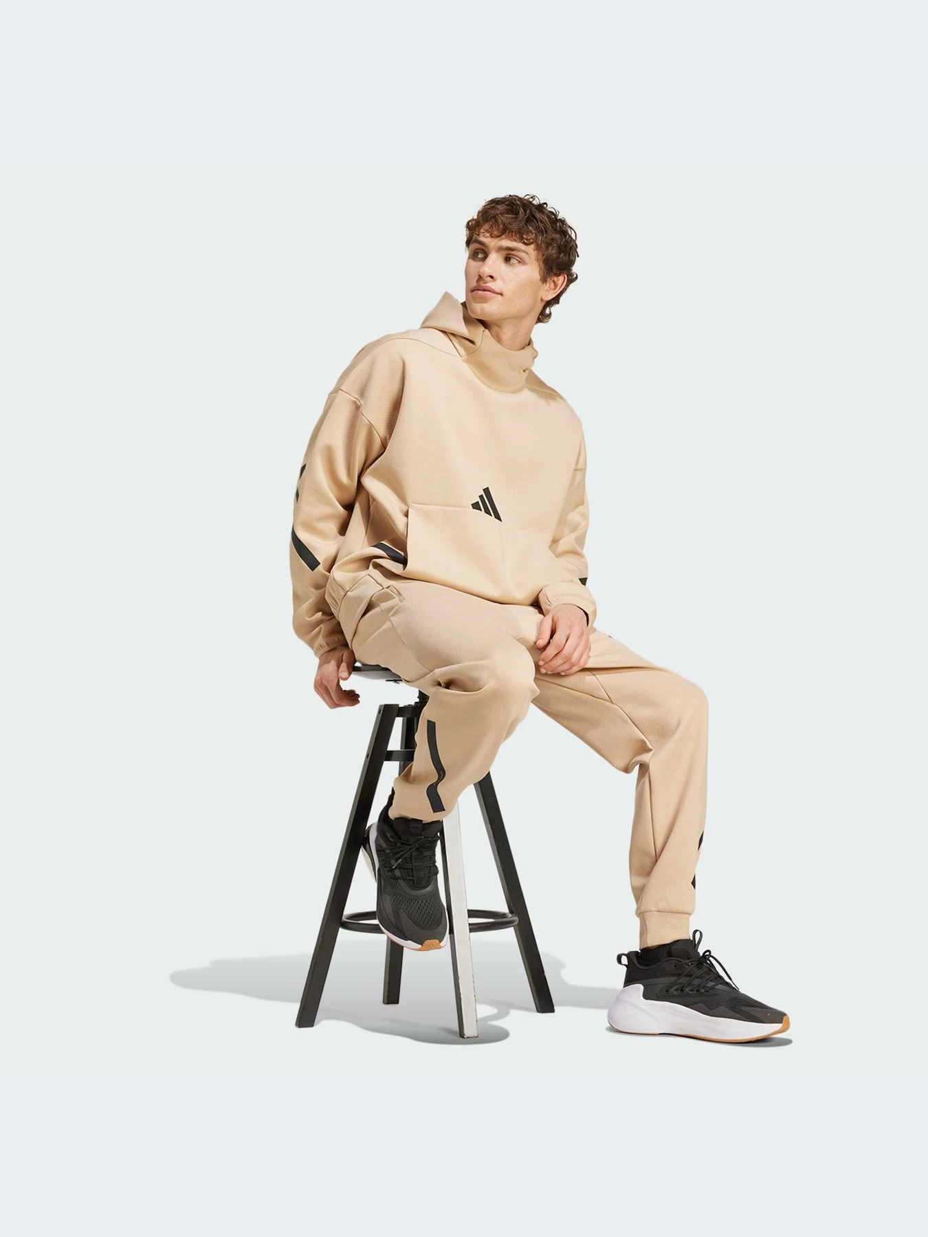 Штани Adidas ZNE модель JE7539 Штани Adidas ZNE модель JE7539 Фото
