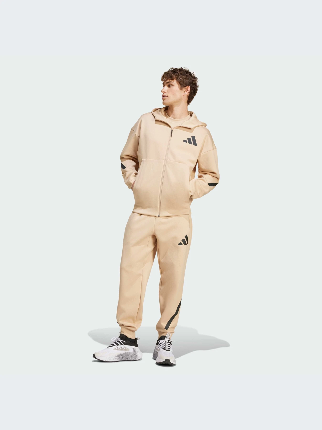 Худи и свитшоты Adidas ZNE модель JF2445 Худи и свитшоты Adidas ZNE модель JF2445 Фото