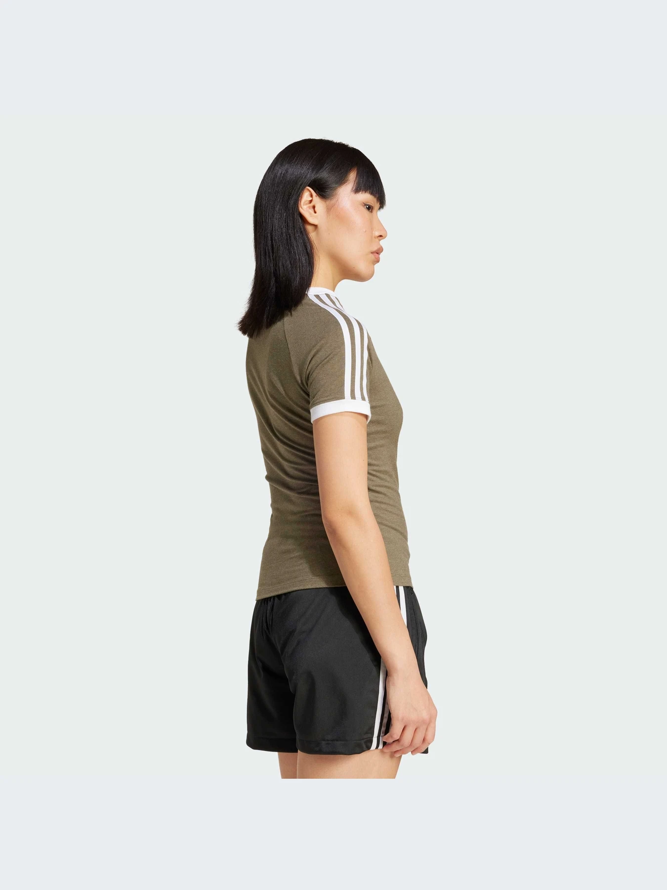 Футболки і поло Adidas Adicolor модель IY2216 Футболки і поло Adidas Adicolor модель IY2216 Фото