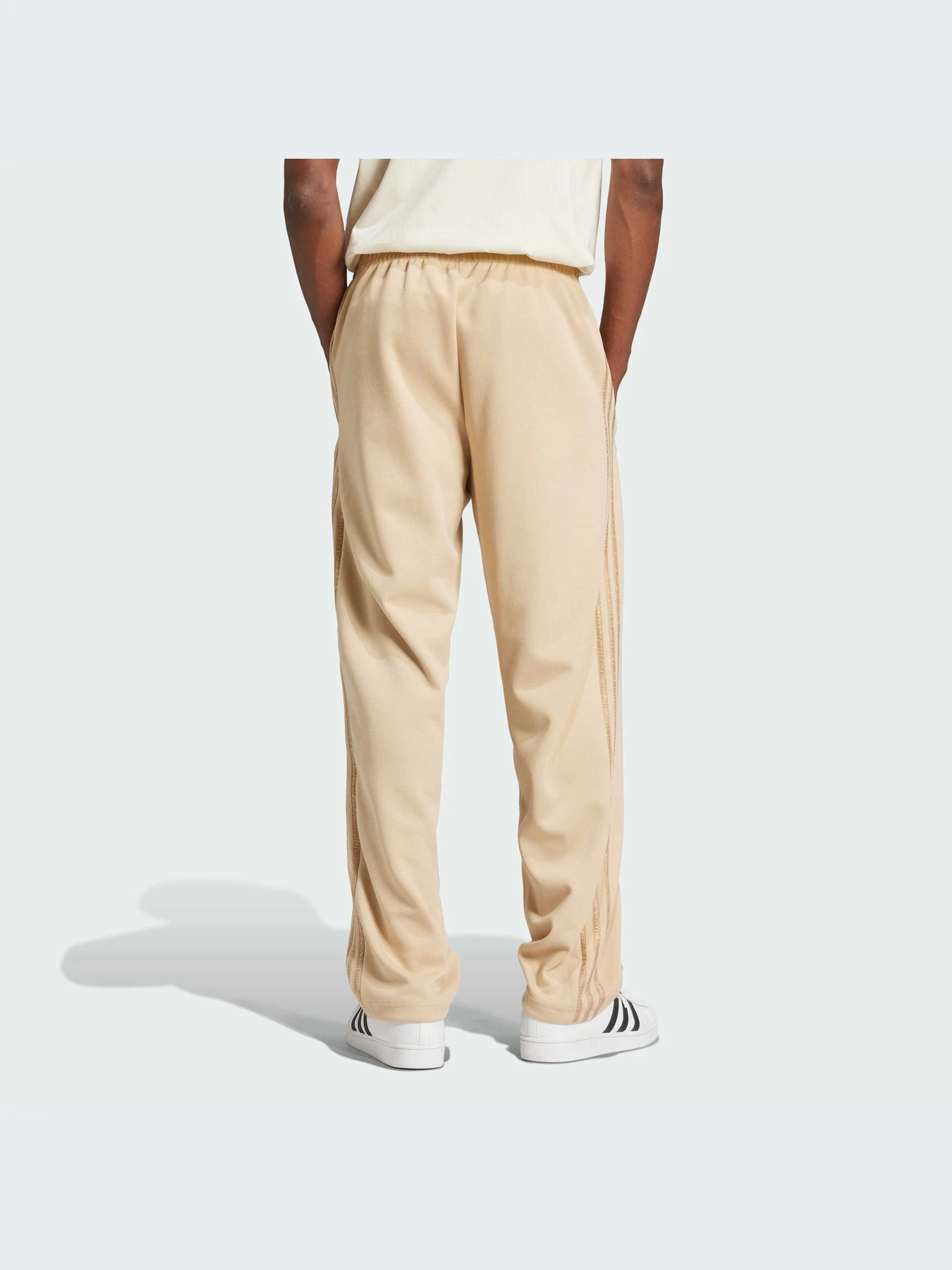 Штани Adidas Graphics модель IX6737 Фото