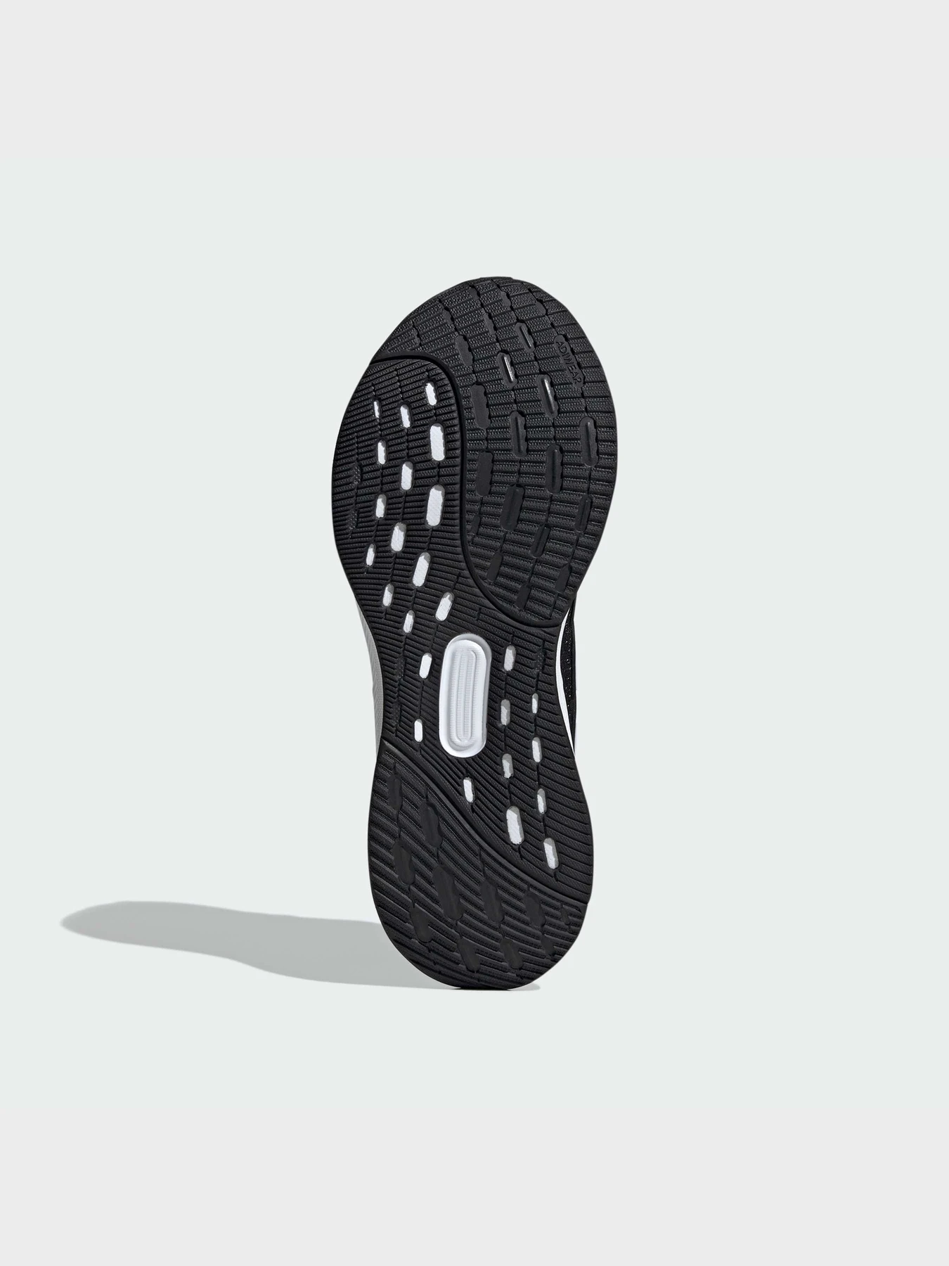 Кроссовки Adidas модель IE8794 Кроссовки Adidas модель IE8794 Фото