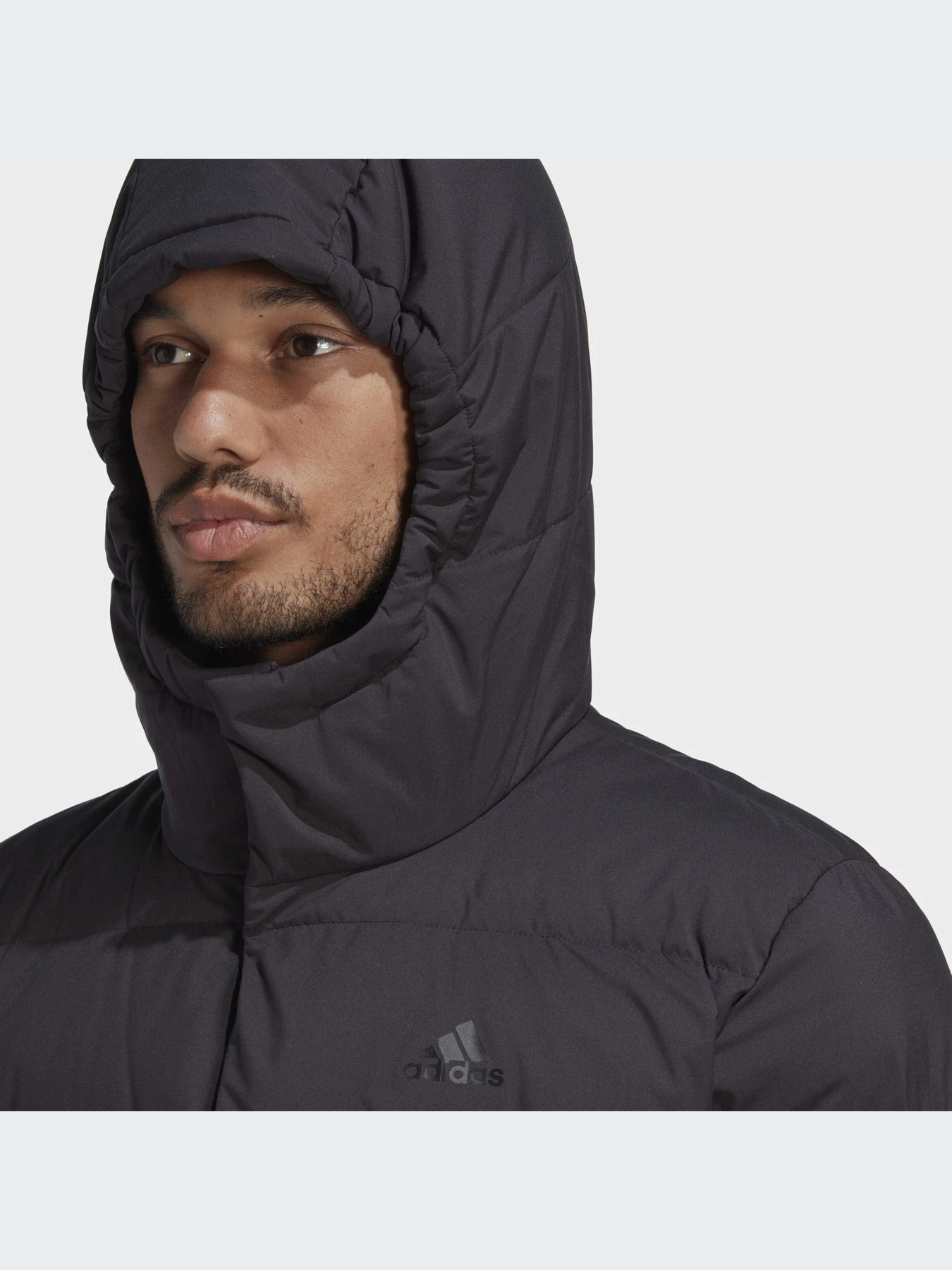 Куртки и дубленки Adidas модель HN5640 Куртки и дубленки Adidas модель HN5640 Фото