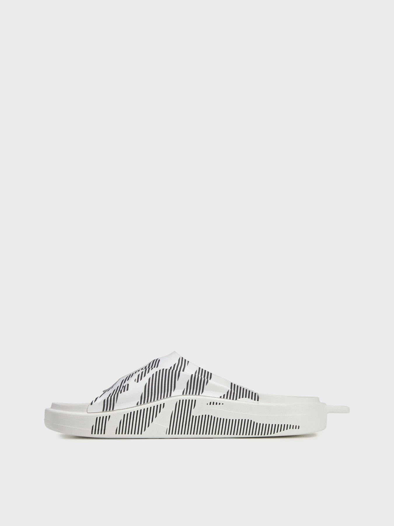 Шлёпанцы Adidas модель IE8769 Фото