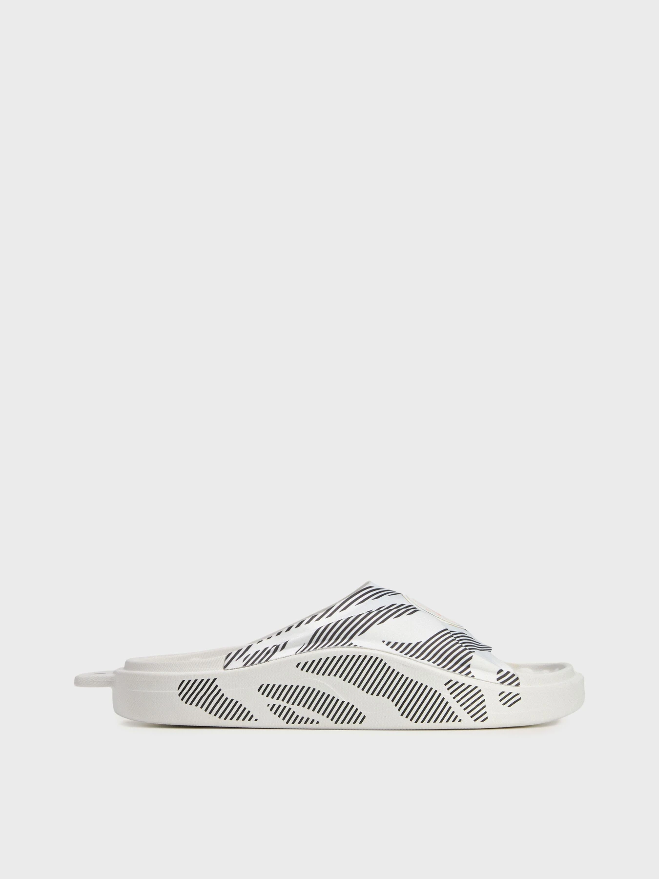 Шлёпанцы Adidas модель IE8769 Фото