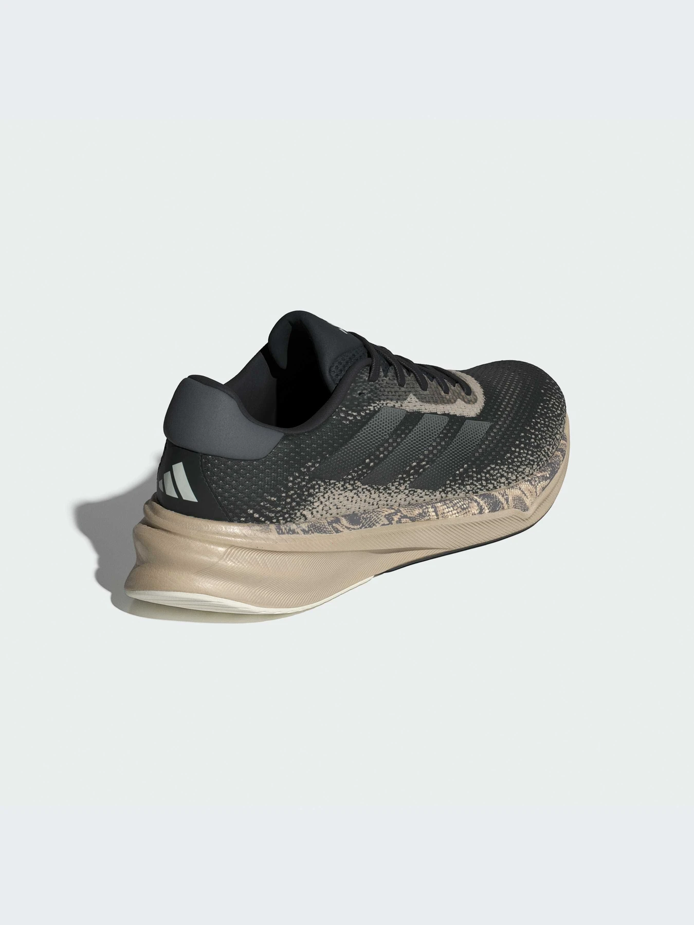Кроссовки Adidas Supernova модель IE1074 Кроссовки Adidas Supernova модель IE1074 Фото