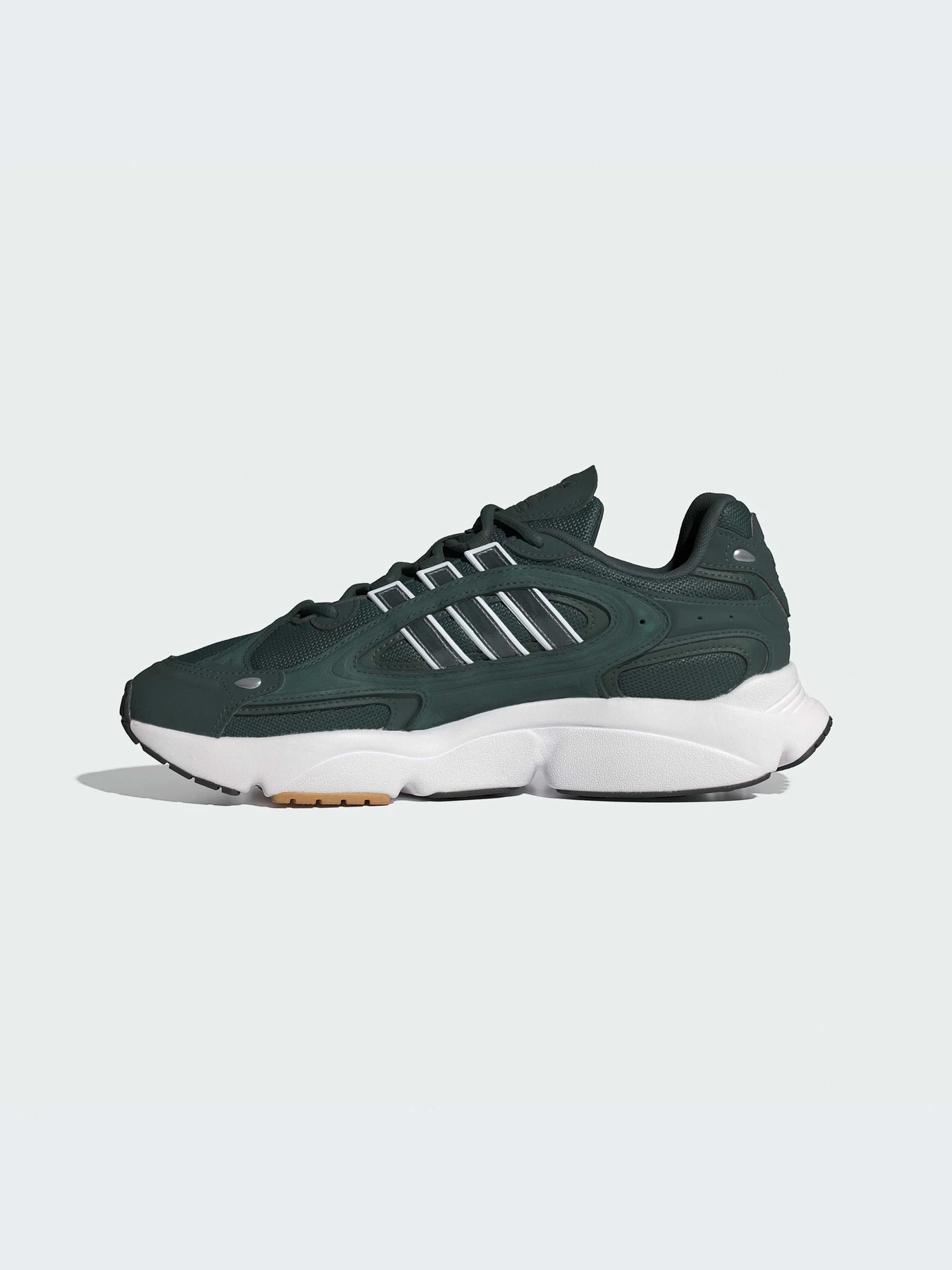 Кроссовки Adidas Ozweego модель IF9596 Кроссовки Adidas Ozweego модель IF9596 Фото