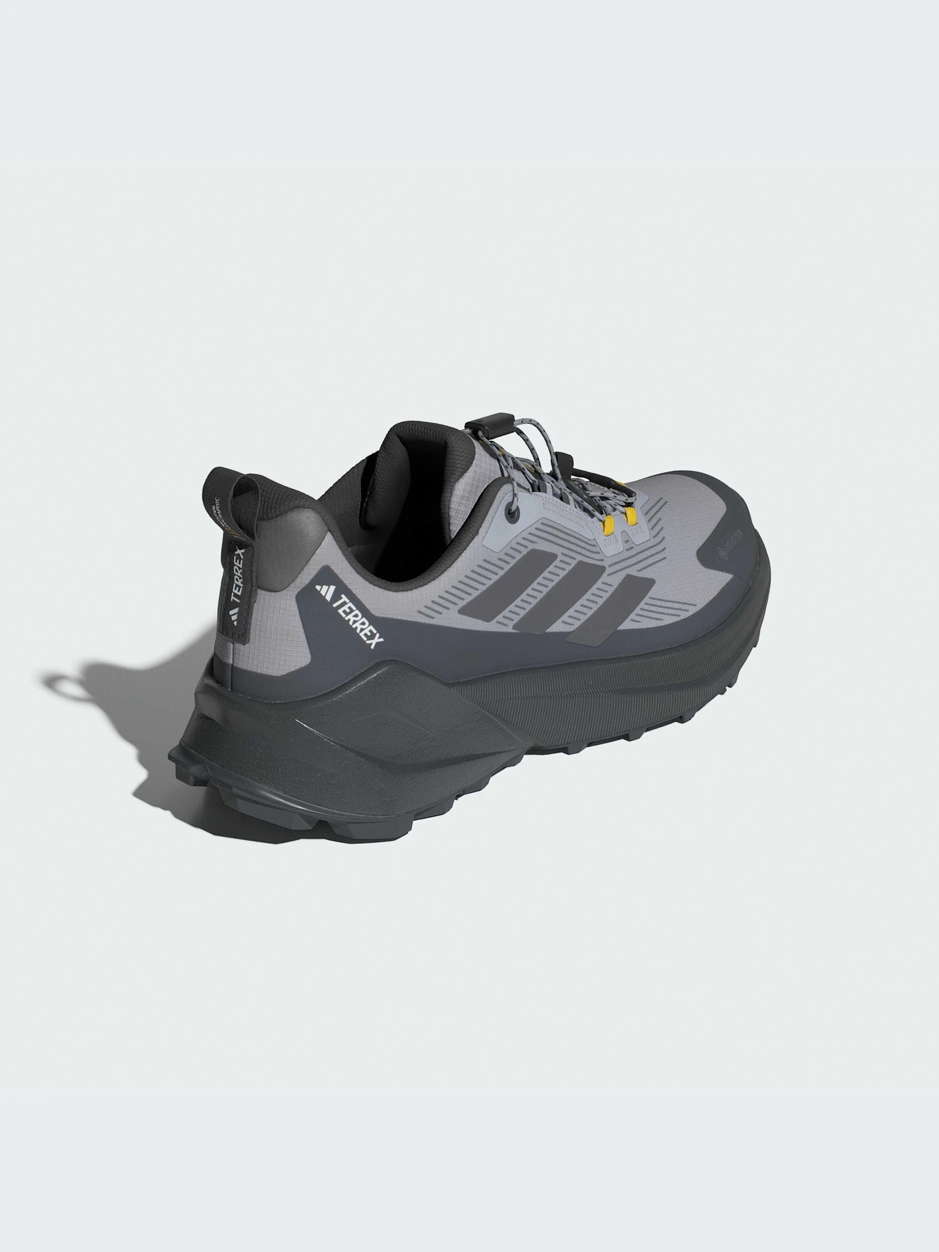 Кроссовки Adidas модель IH5009 Кроссовки Adidas модель IH5009 Фото