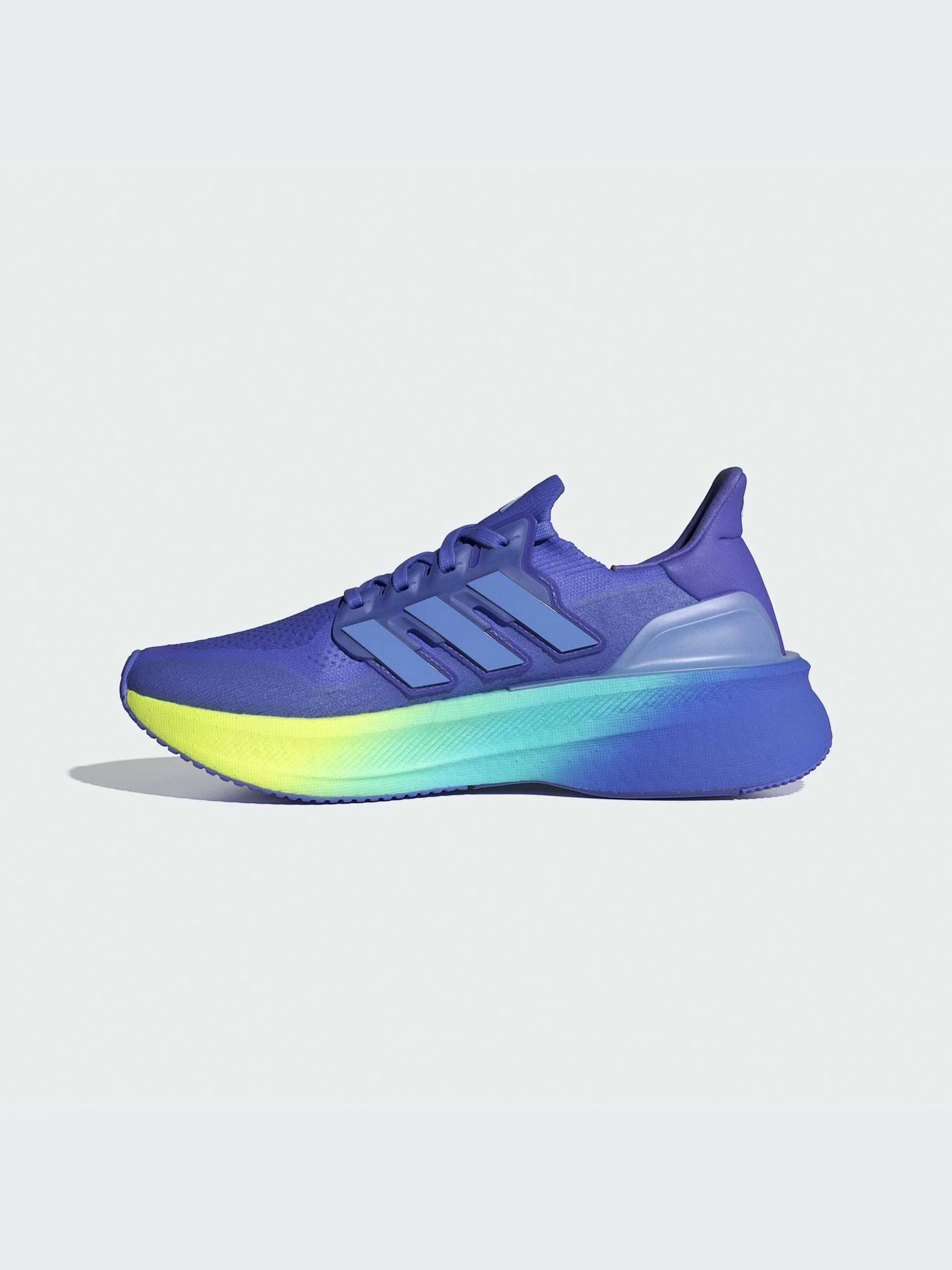 Кроссовки Adidas Ultraboost модель ID8842 Кроссовки Adidas Ultraboost модель ID8842 Фото