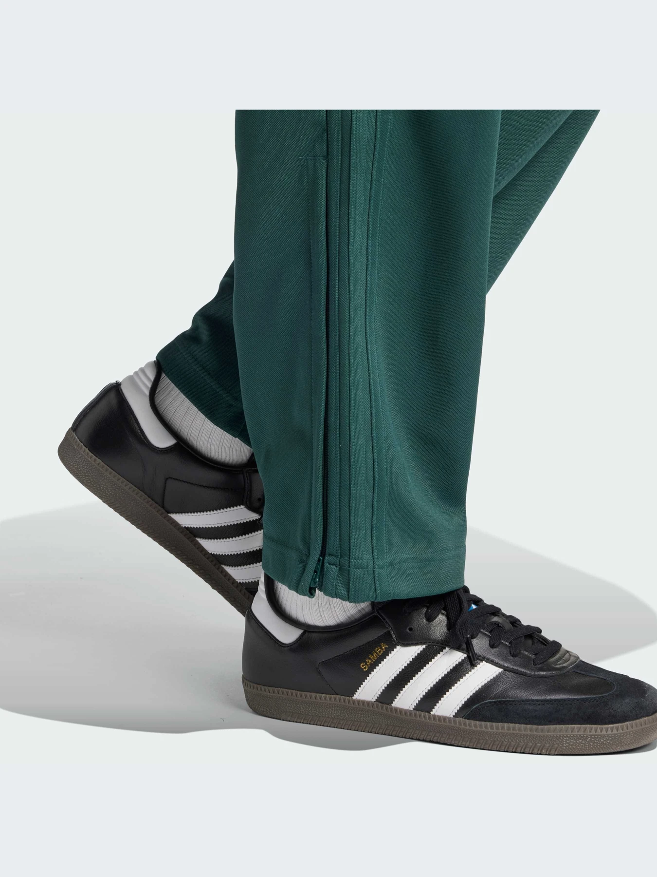 Штани Adidas модель IW3251 Штани Adidas модель IW3251 Фото